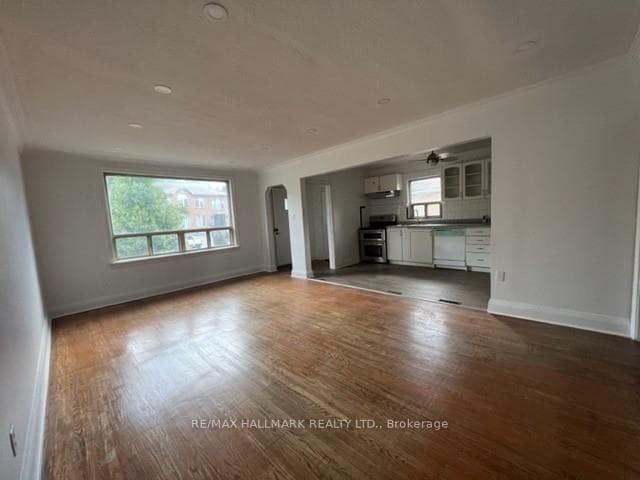 48 Connaught Avenue Unit Main Fl photo 6
