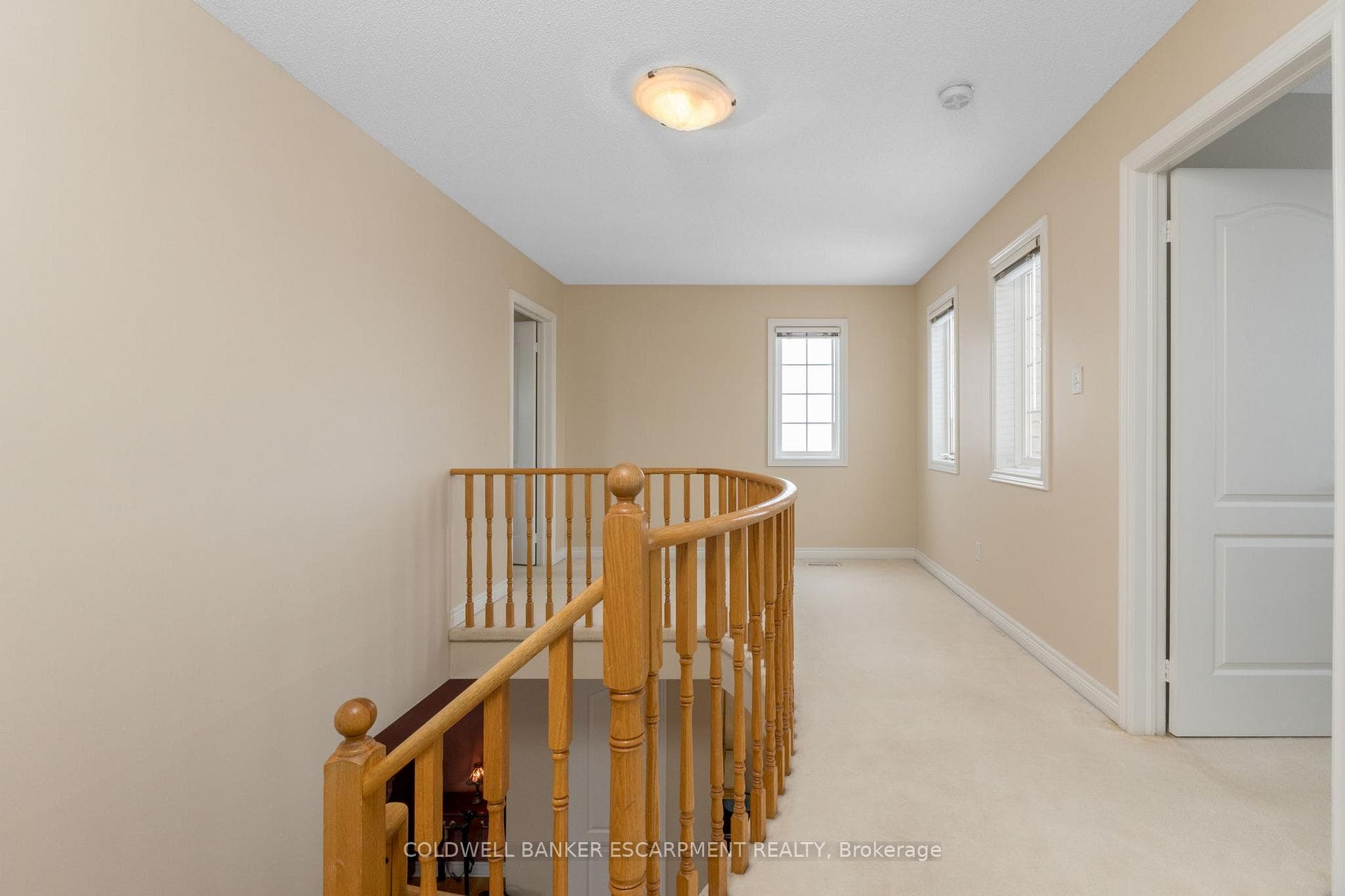17 Spruce Boulevard photo 16