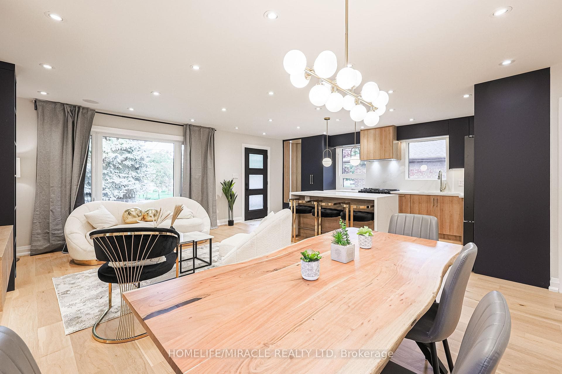 30 chandler Drive photo 11