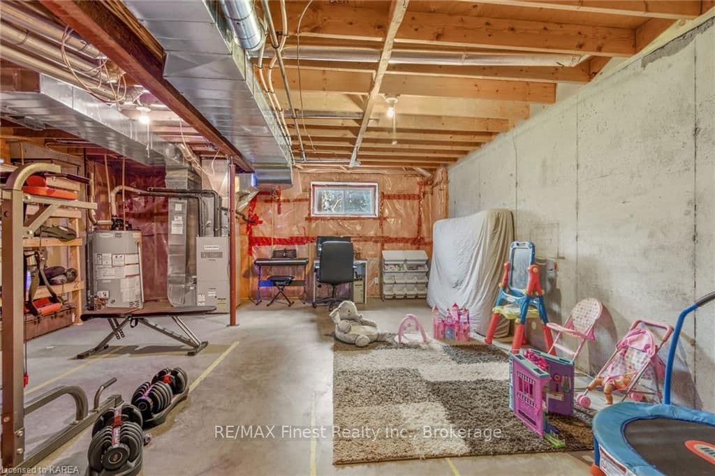 700 MCLEAN Court photo 26