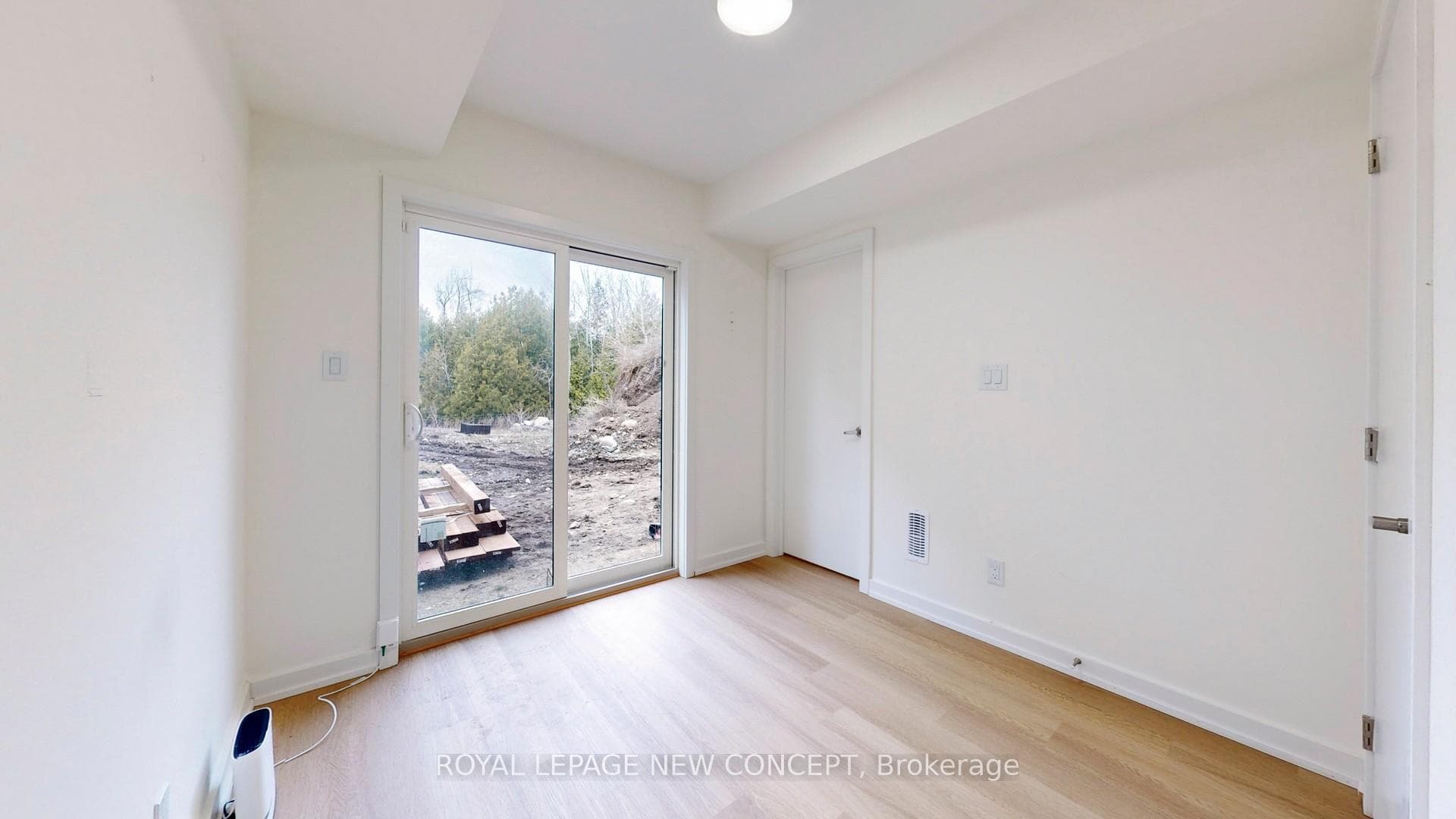 8 Winters Crescent photo 34