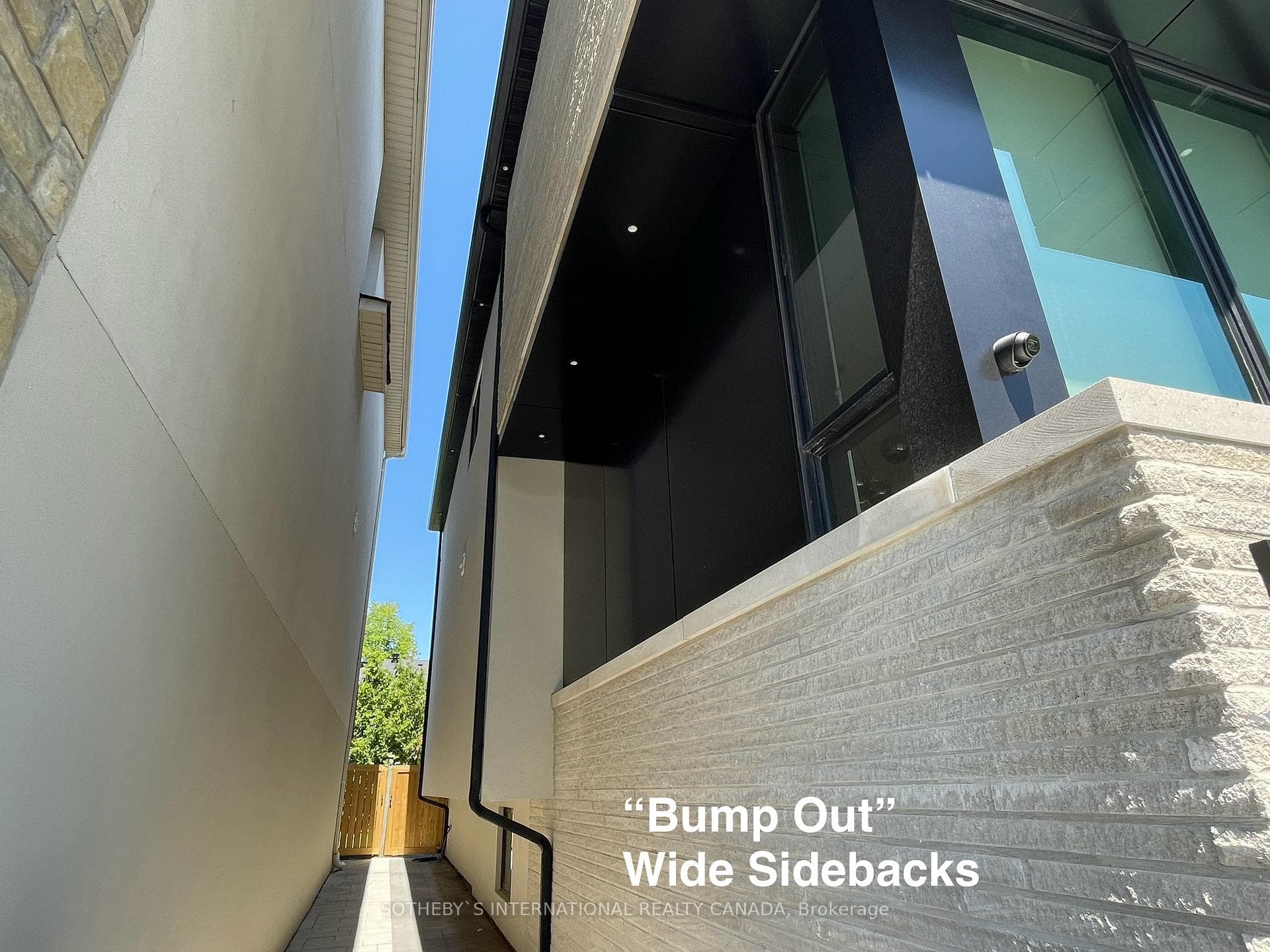 272 Cranbrooke Avenue photo 38