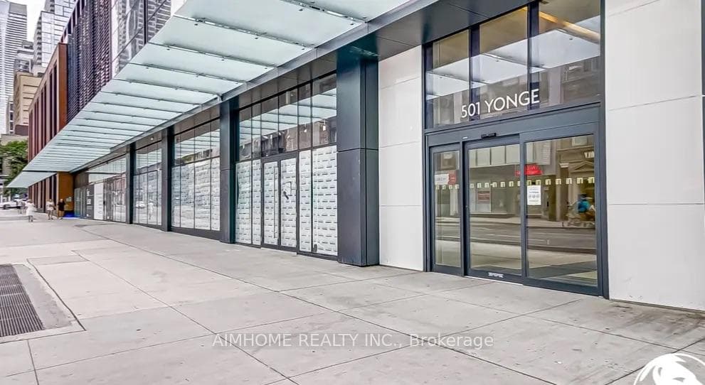 501 Yonge Street Unit 3205 photo 2