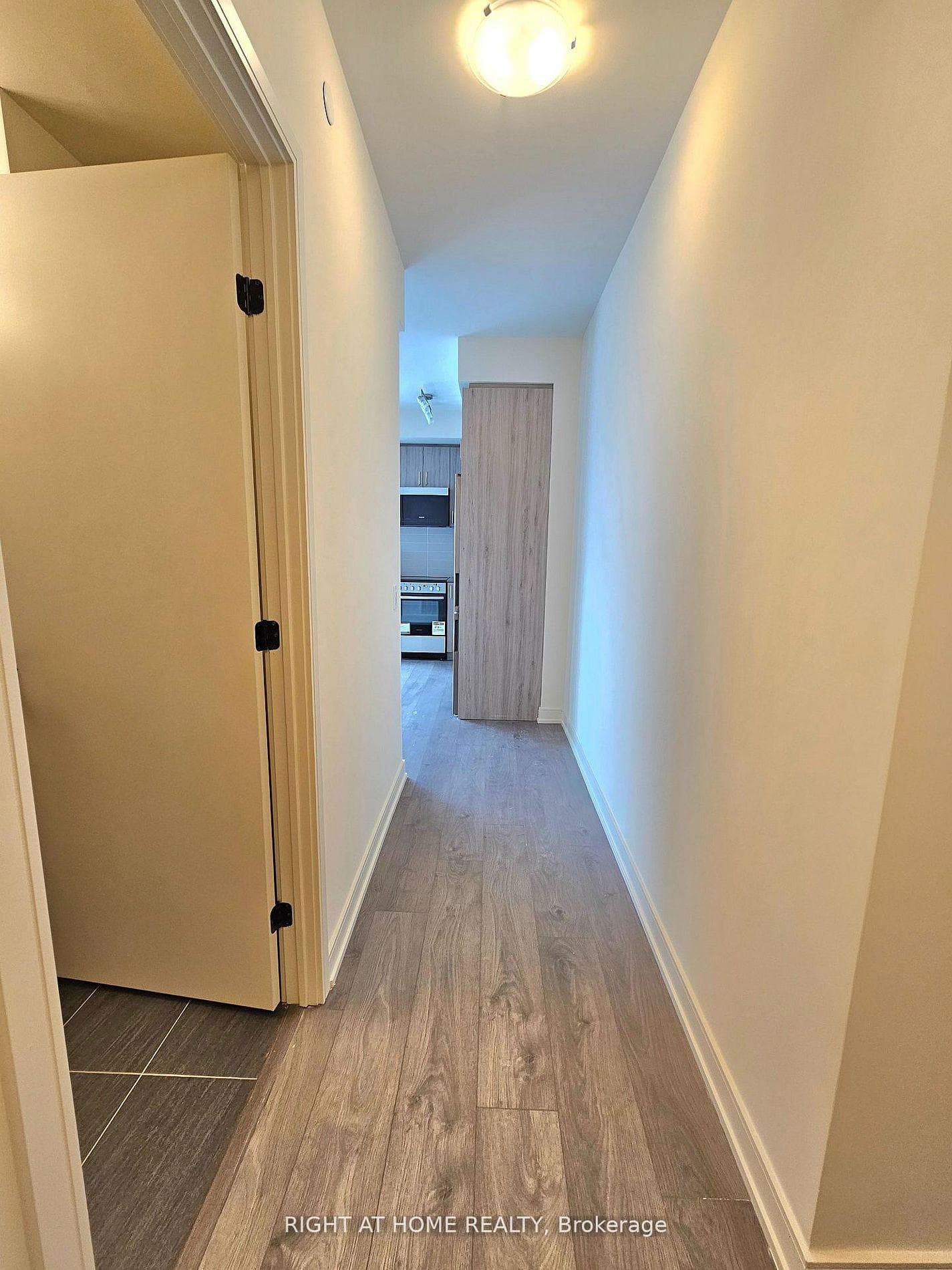 8020 Derry Road Unit 2109 photo 7