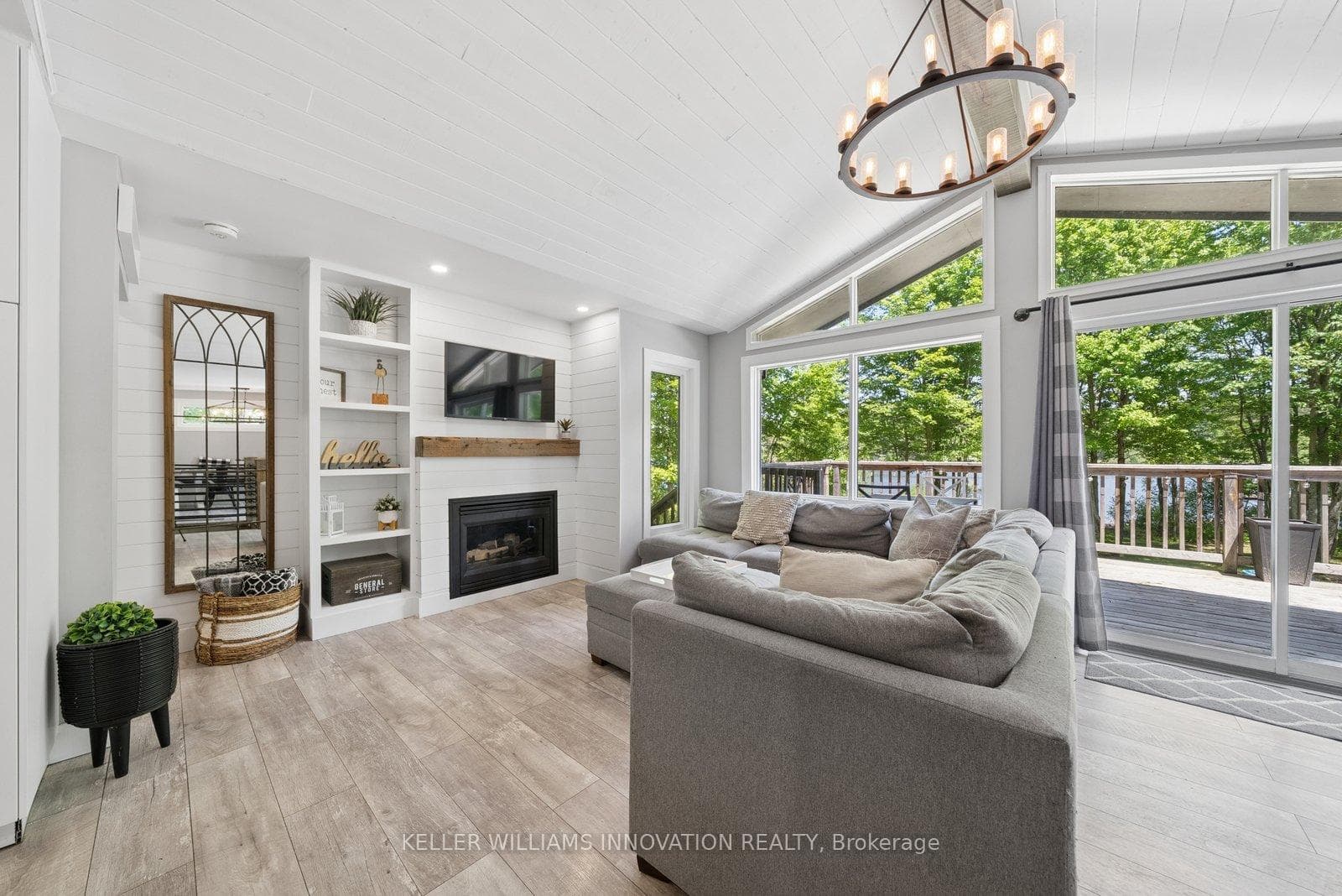 371 Skene Road photo 3