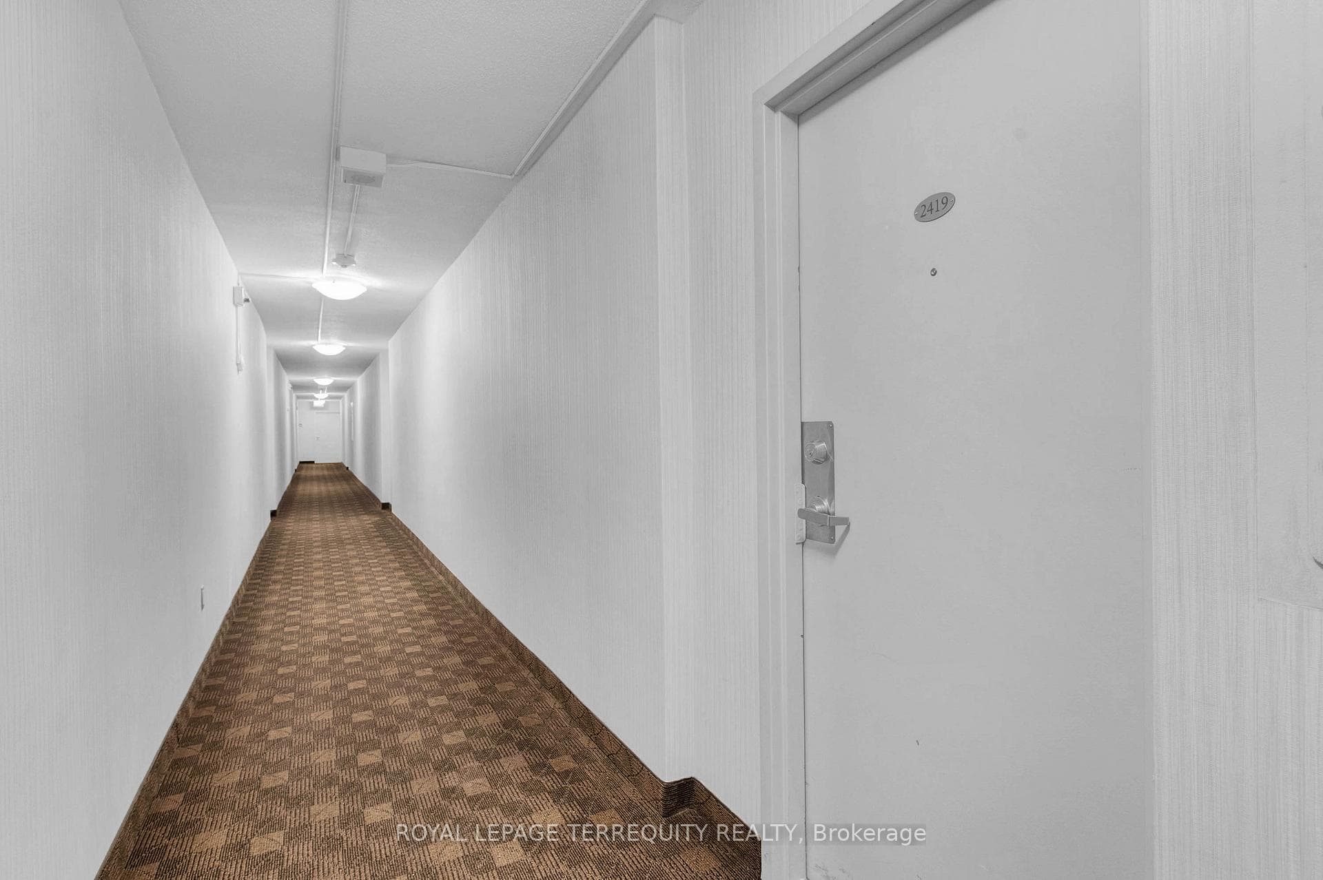 1 Massey Square Unit 2419 photo 7