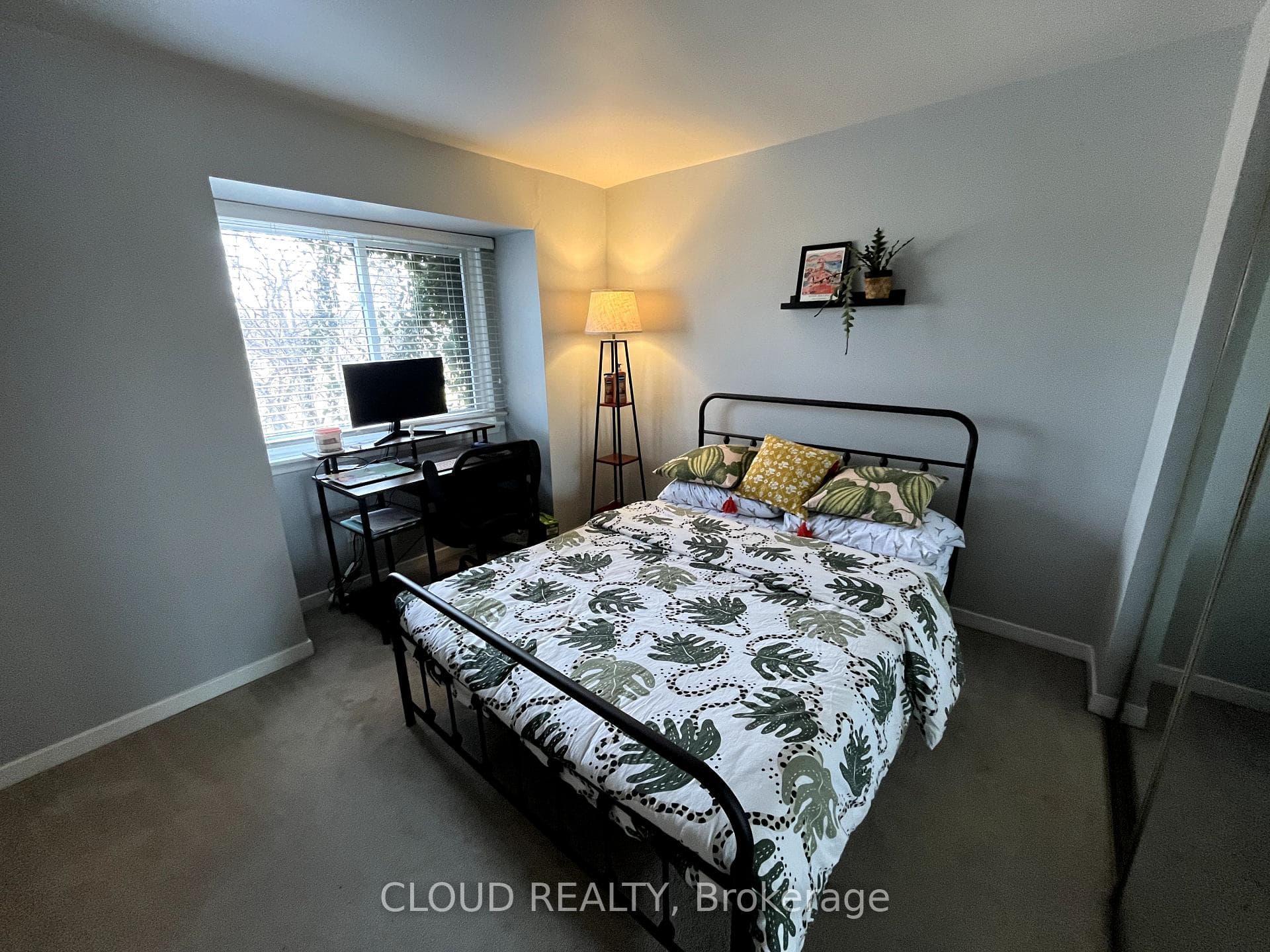 20 Mineola Road Unit 61 photo 14