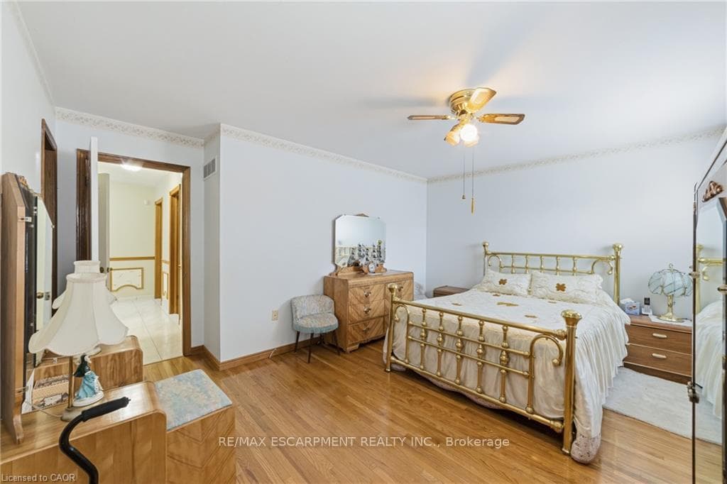 546 Dicenzo Drive photo 26