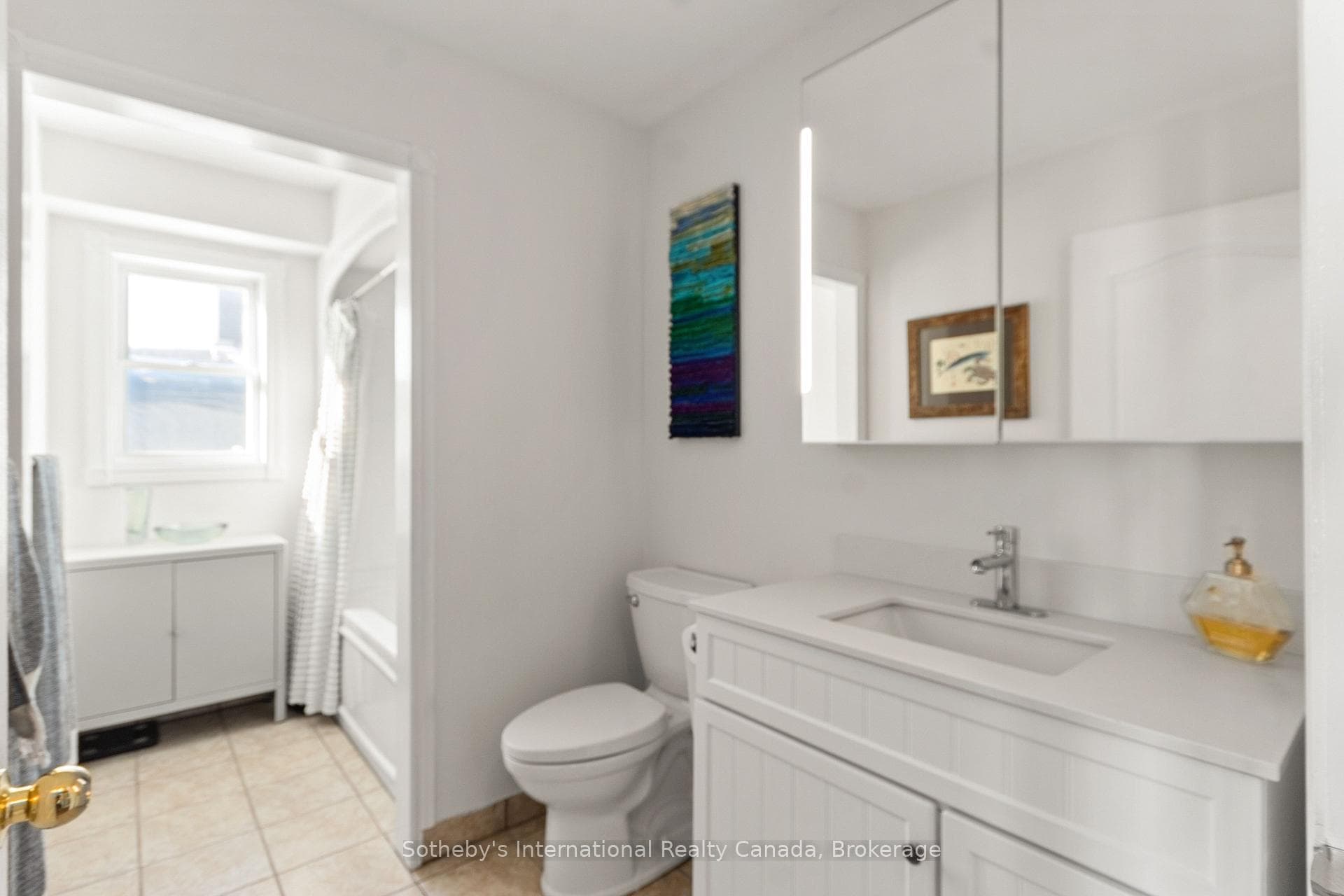 604 CHAMPLAIN Road photo 19
