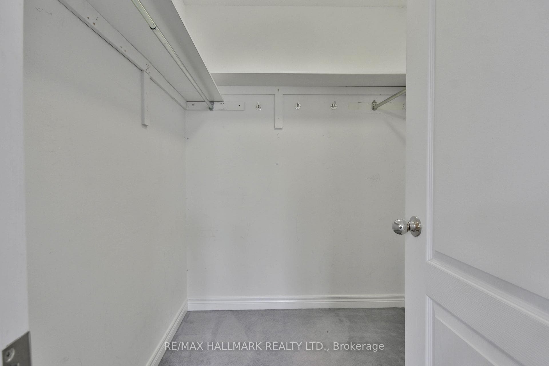 15 Briarglen Road photo 47