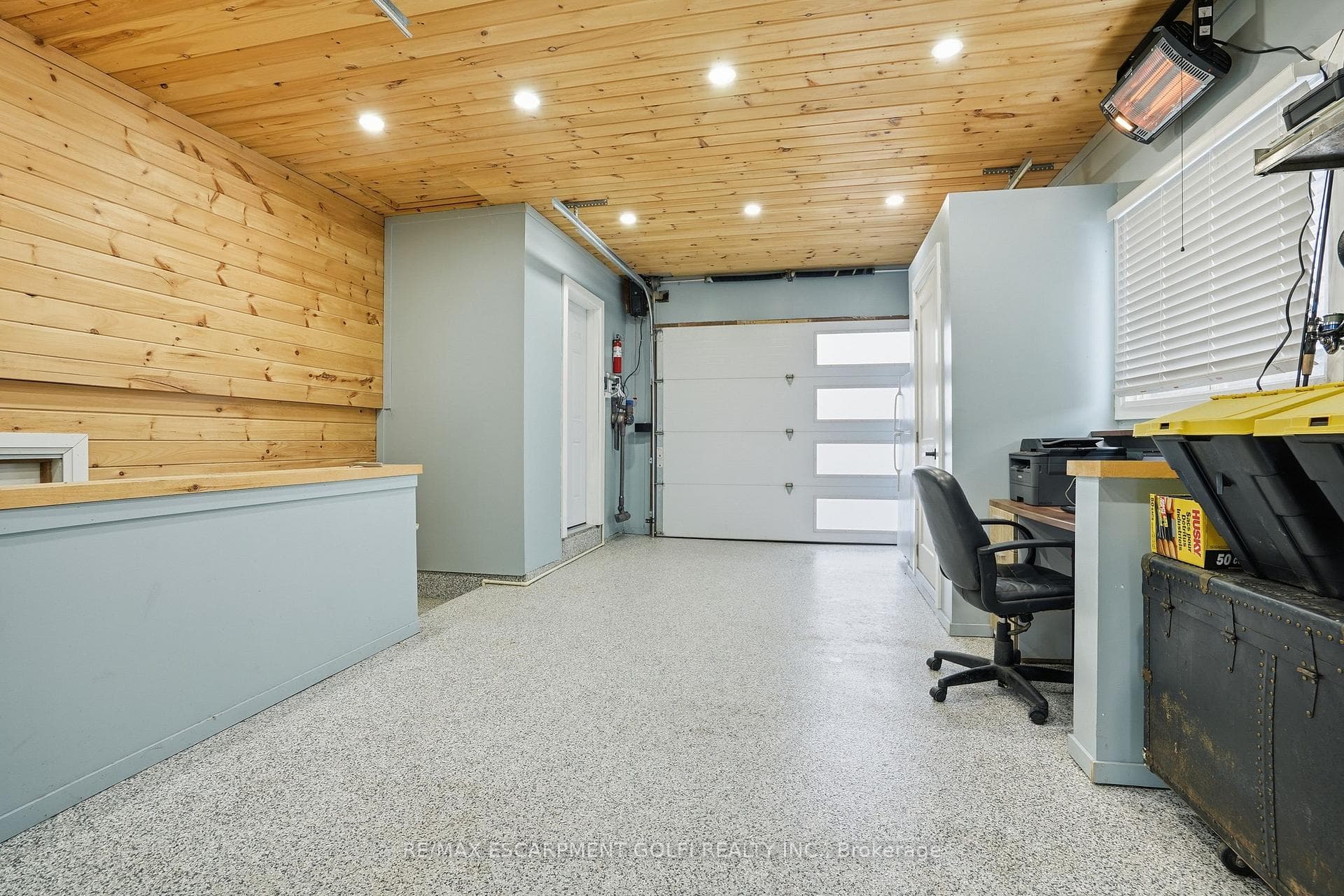 417 Elizabeth Street photo 32