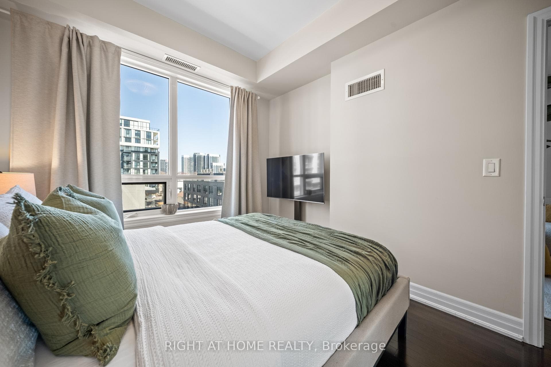 23 Rean Drive Unit 504 photo 11