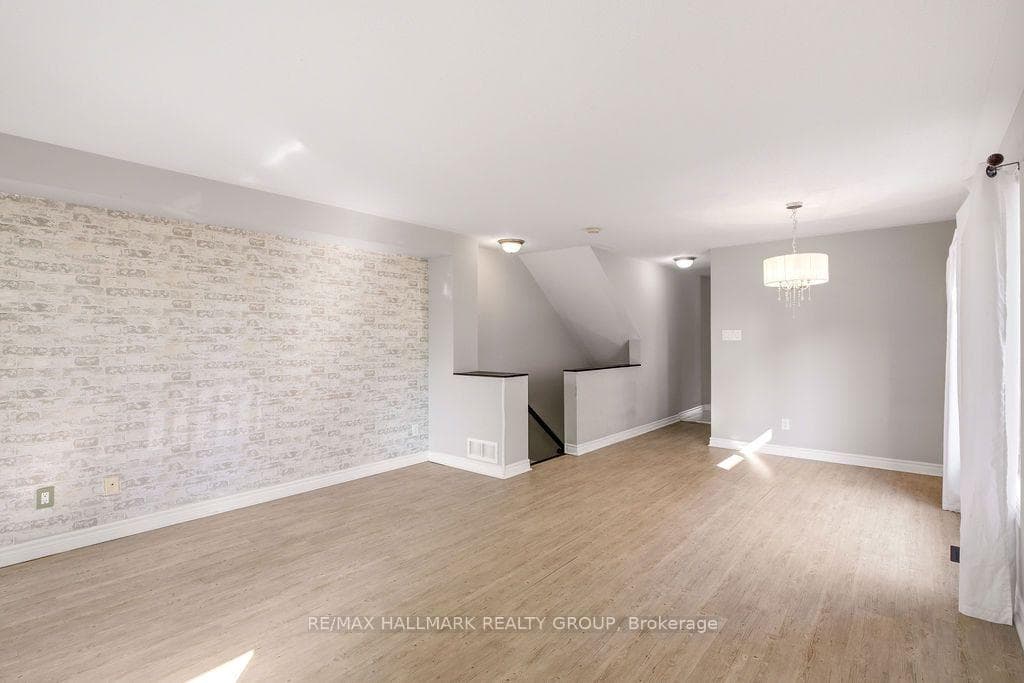 1124 Klondike Road Unit C photo 13