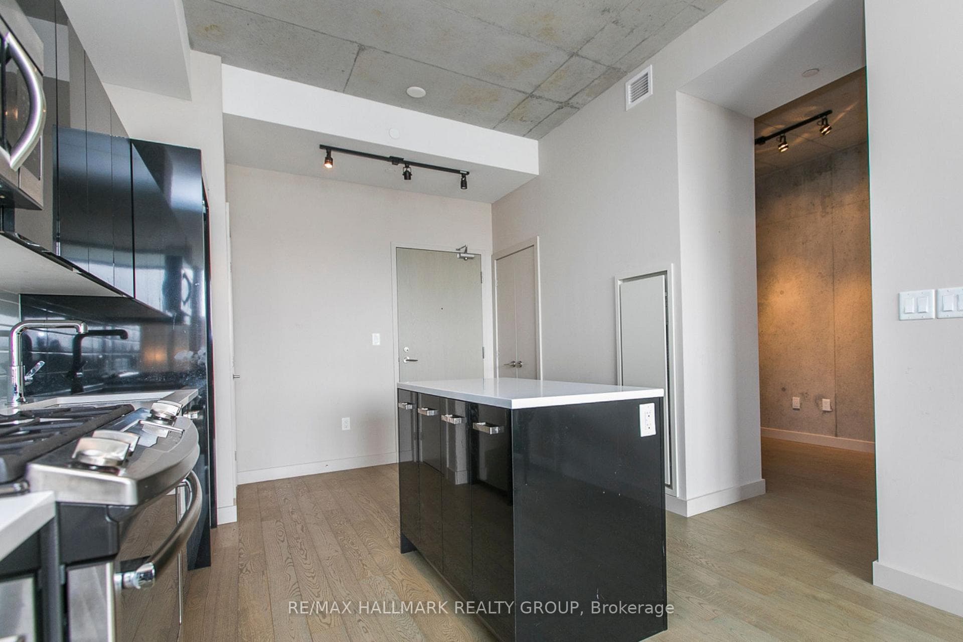 224 LYON Street Unit 406 photo 14
