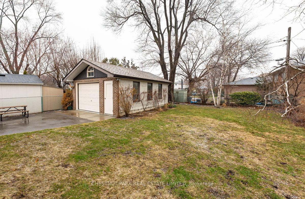 16 Vanderbrent Crescent photo 21