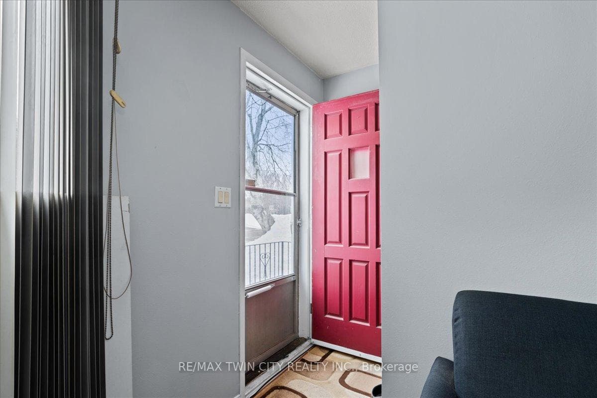 85 Elm Street photo 3