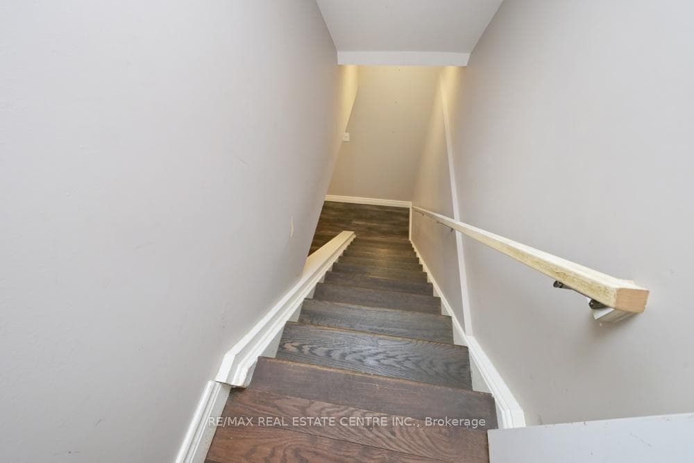 14 Borden Hill Court photo 22