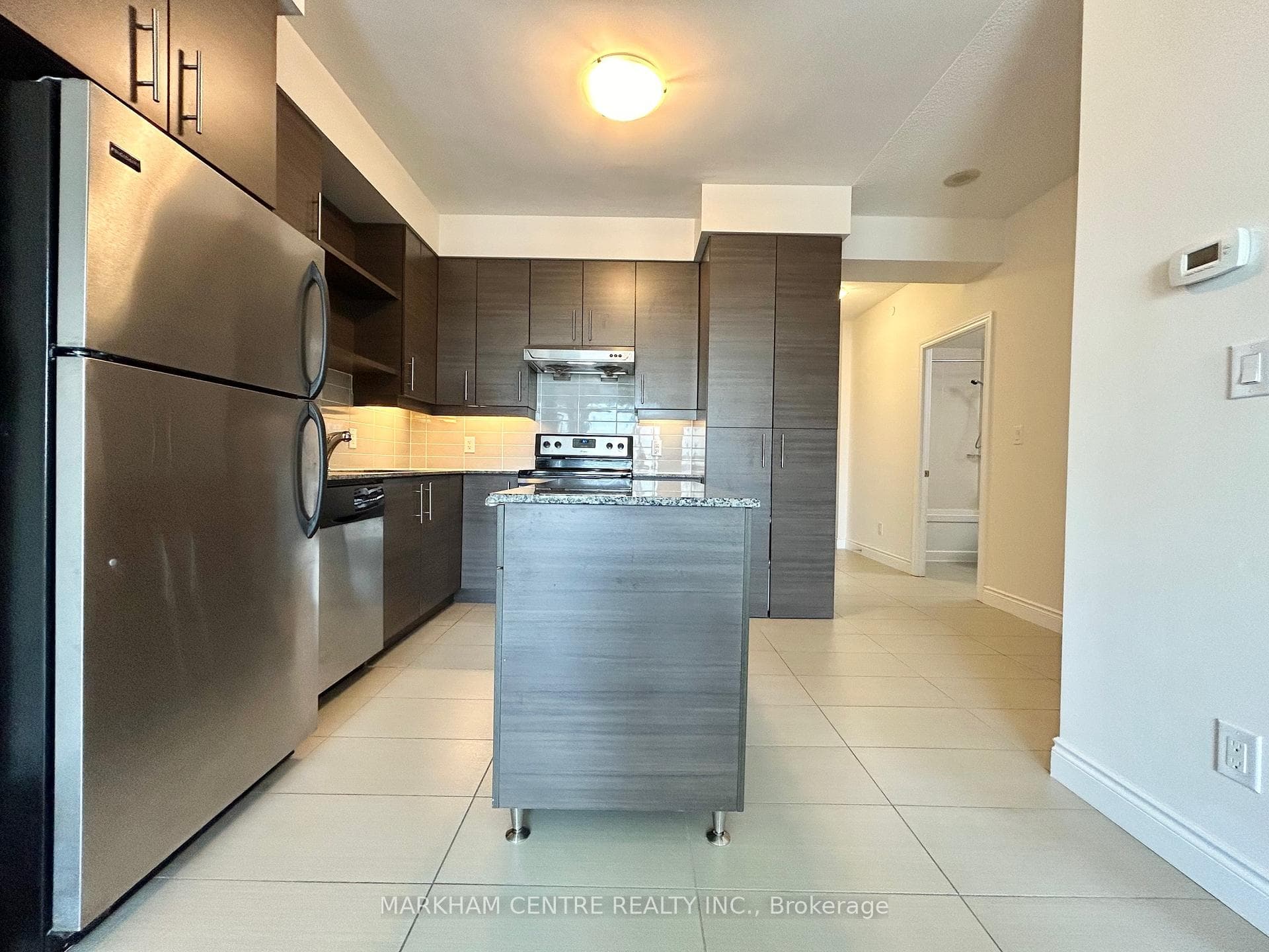 325 South Park Road Unit 920 photo 11