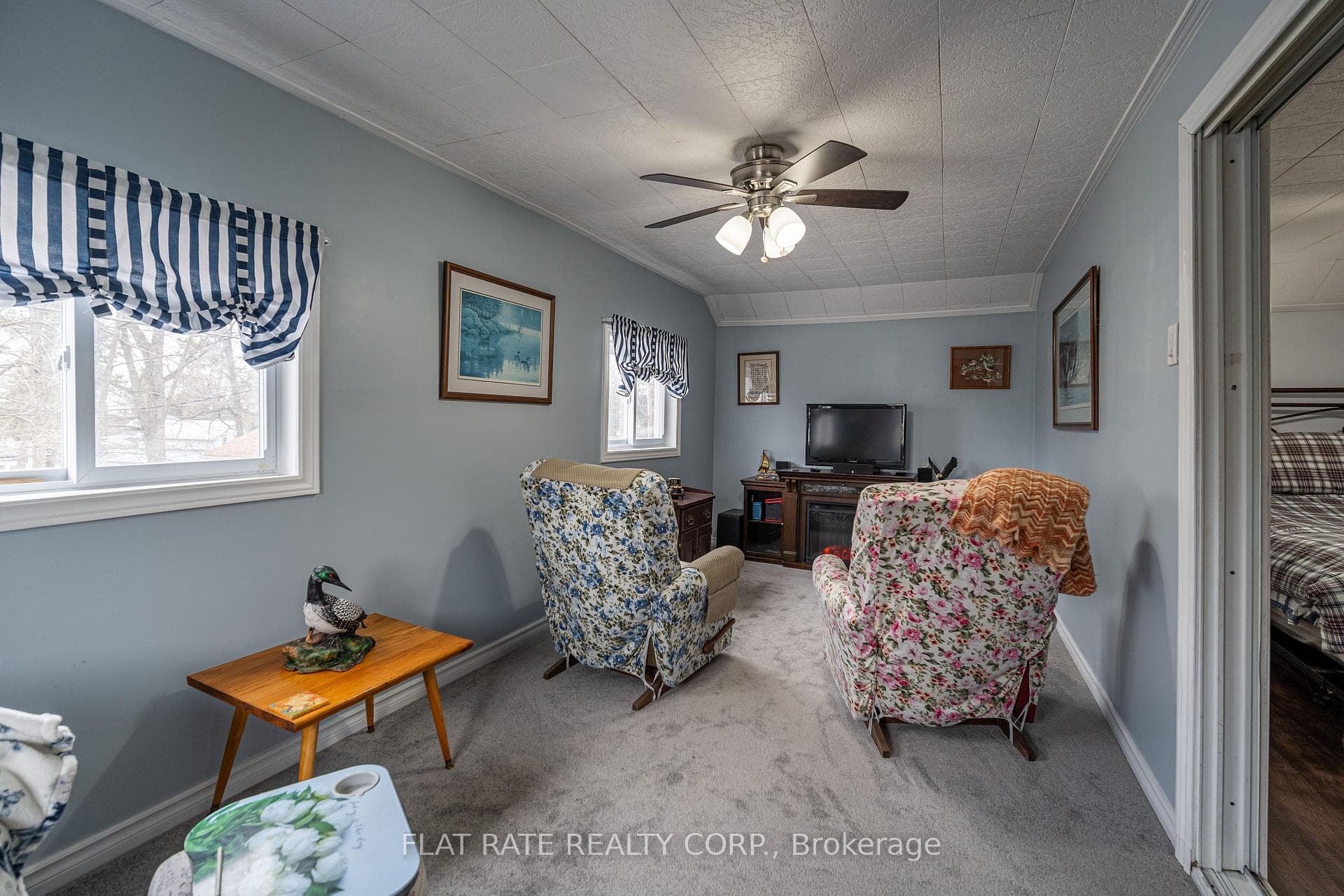 713 Peterborough Avenue photo 18