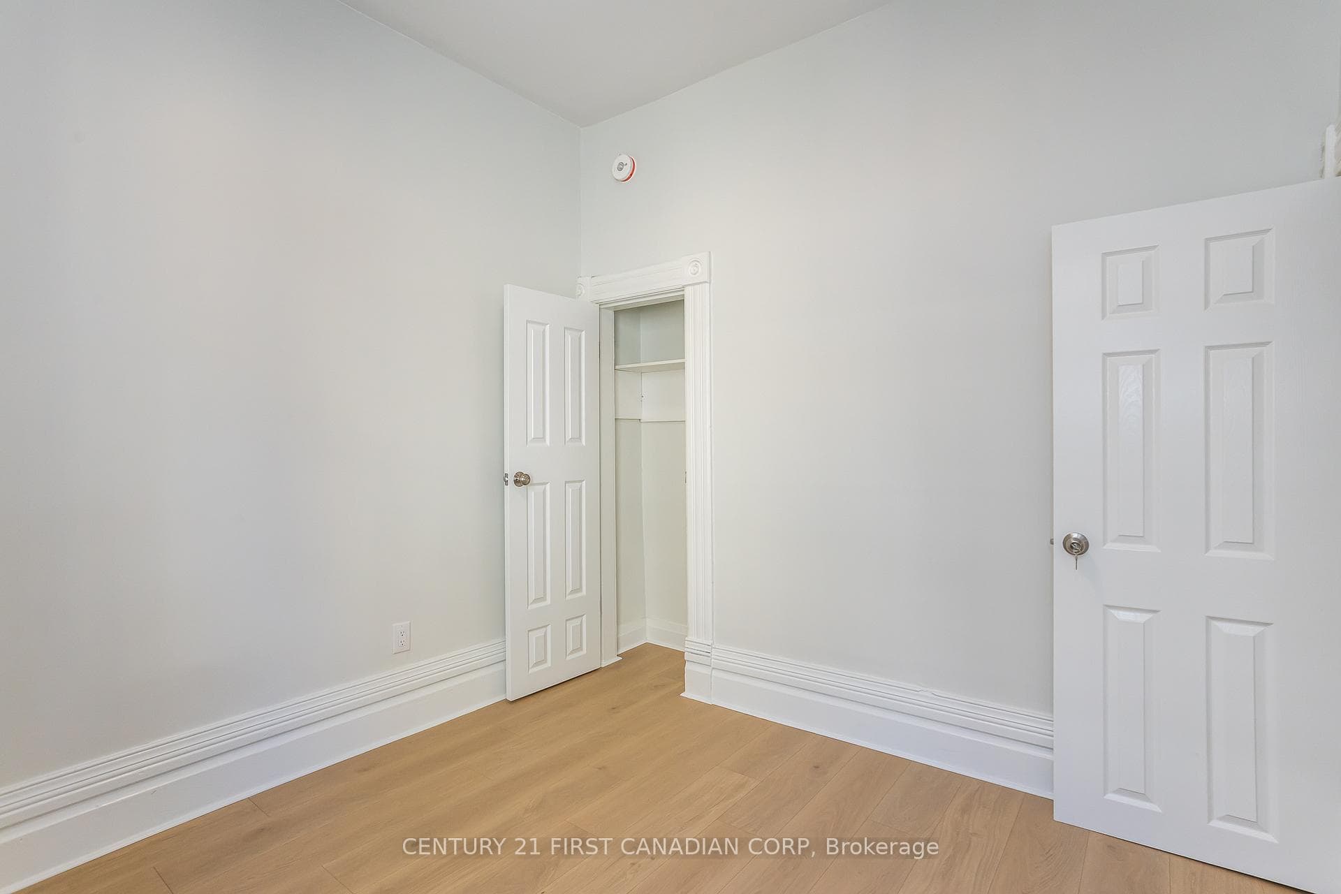 706 Waterloo Street Unit 1 photo 18