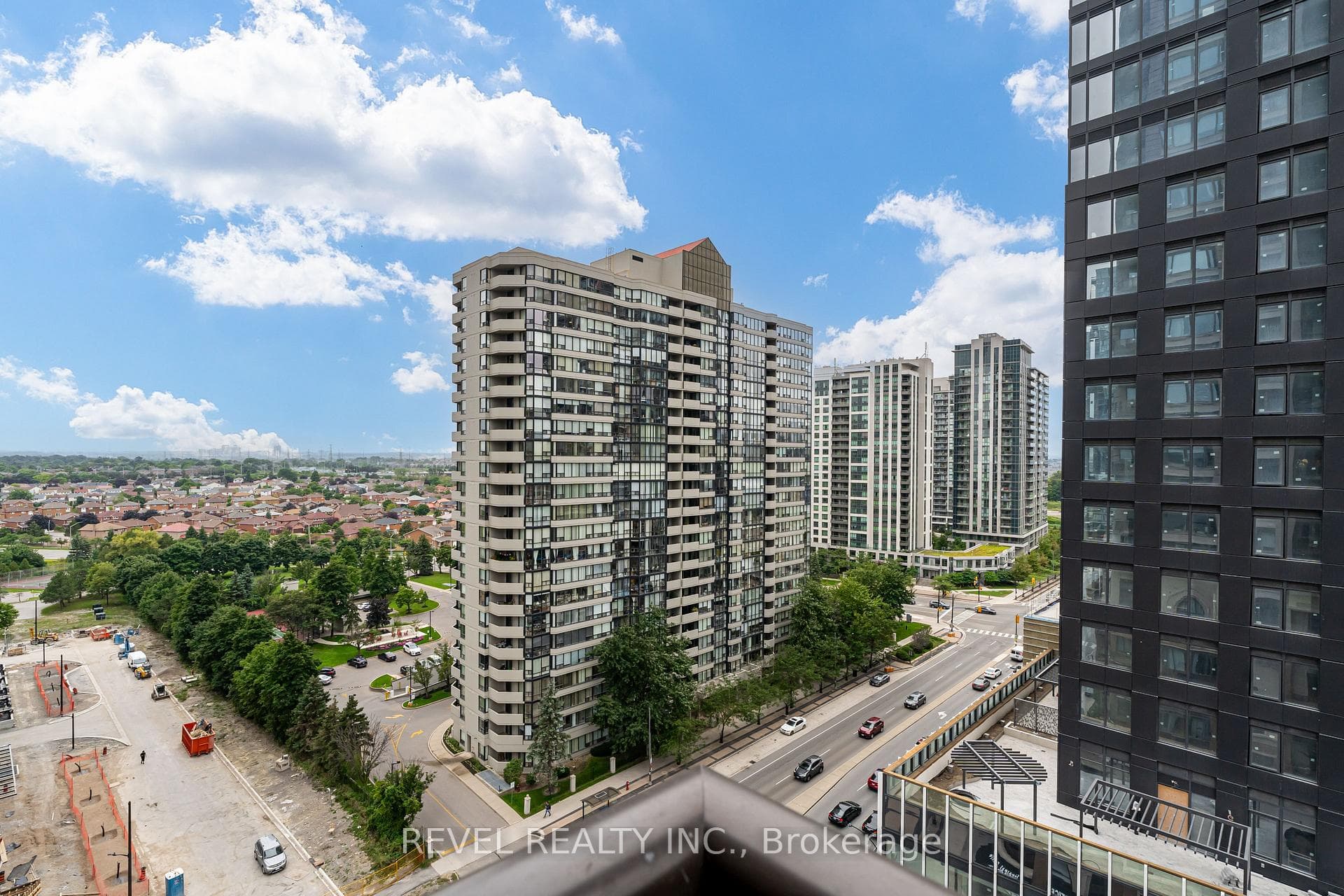 385 Prince Of Wales Drive Unit 1212 photo 26