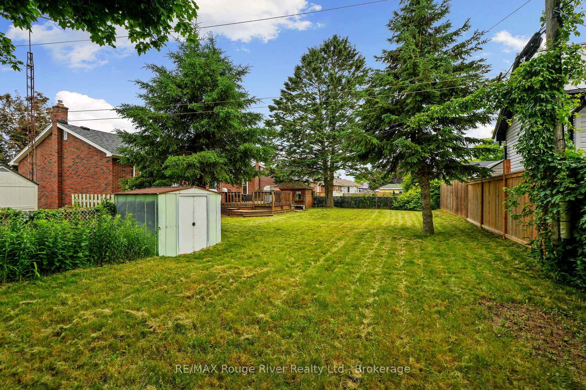528 Barbara Street photo 39