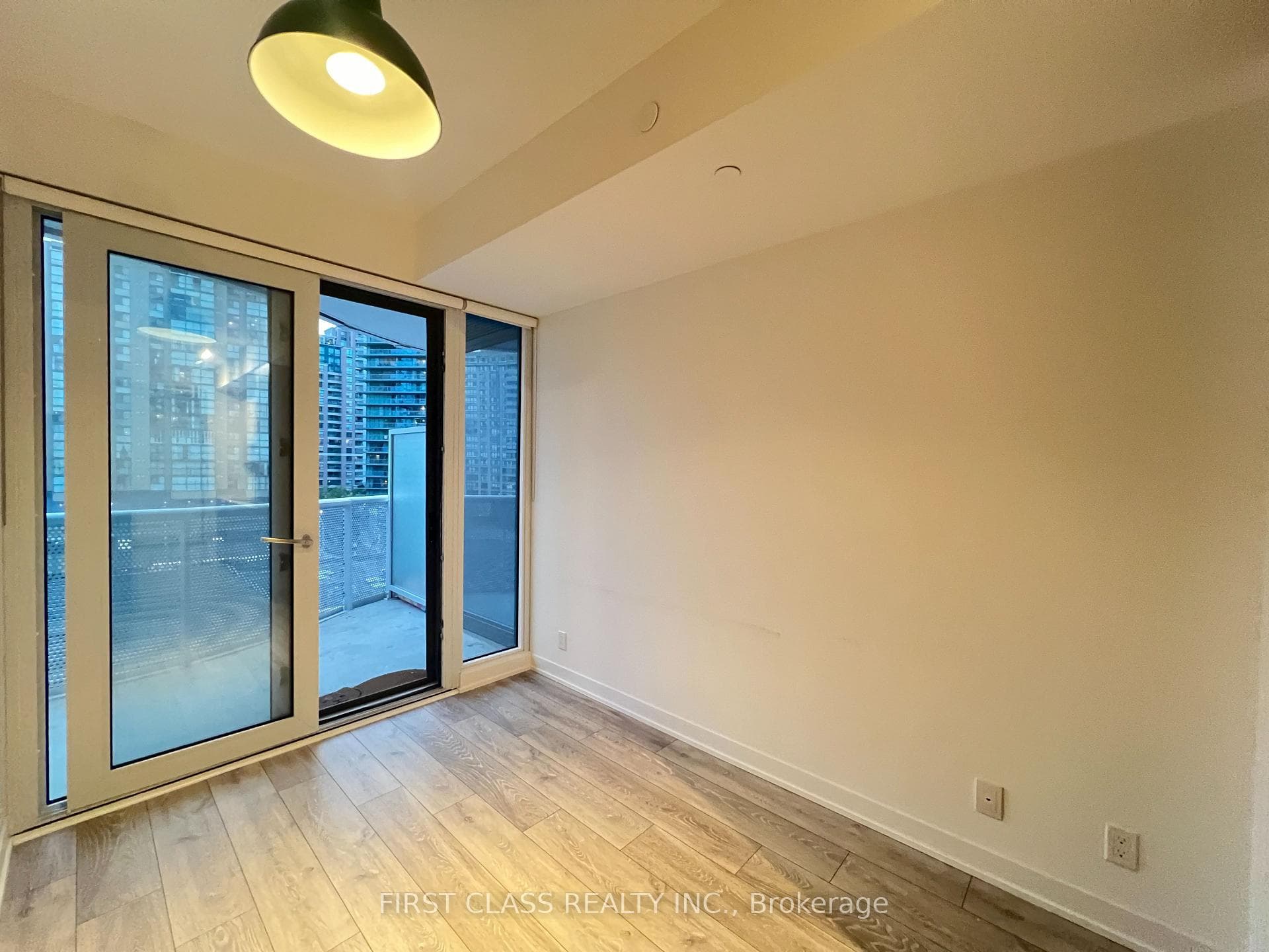 15 Holmes Avenue Unit 503 photo 5