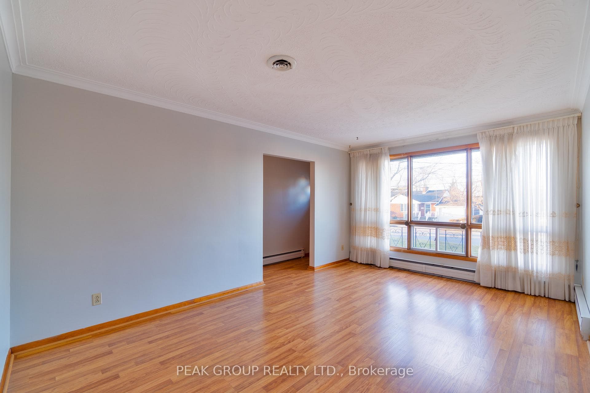 248 BERTIE Street Unit UPPER photo 5