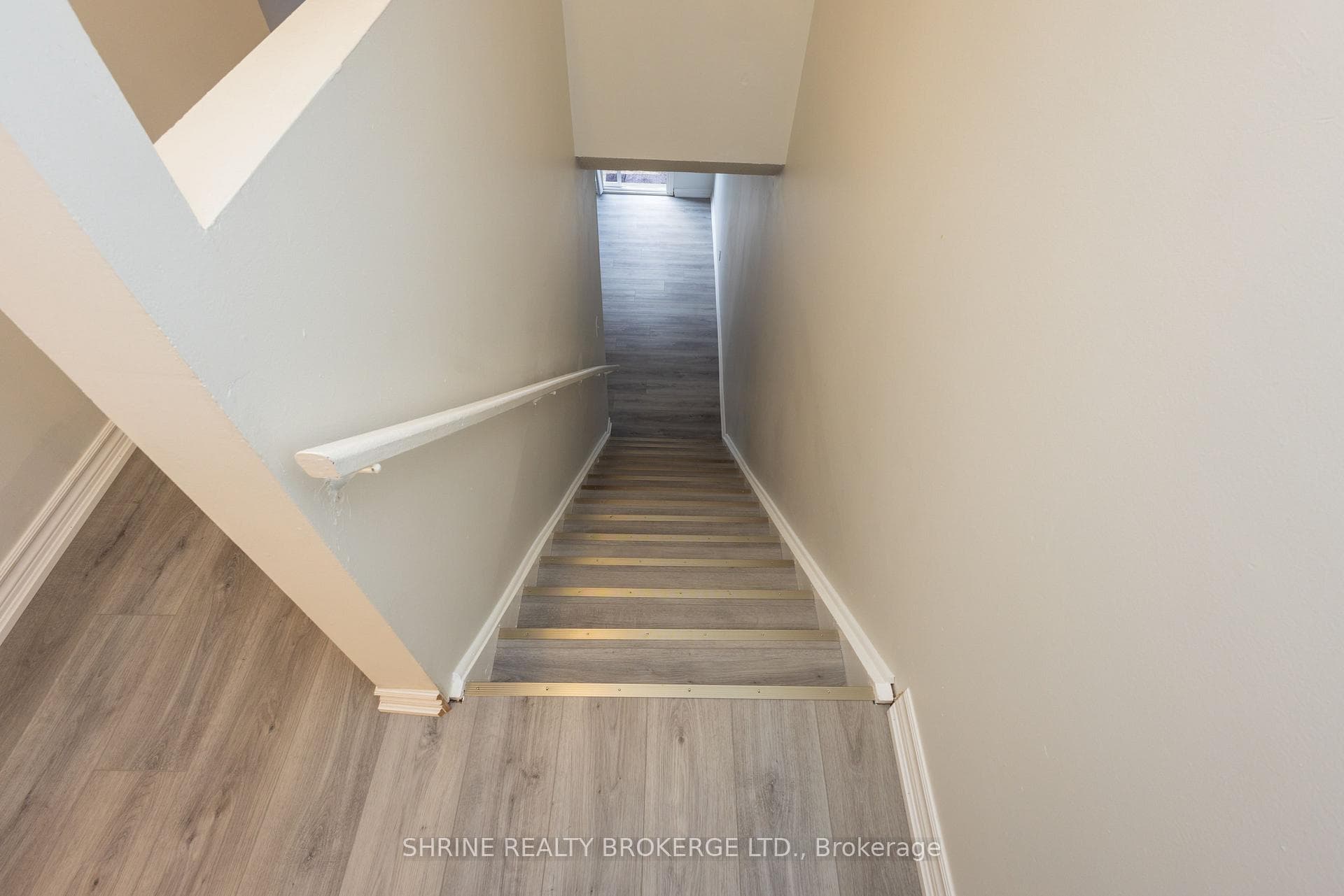 490 Third Street Unit 15 photo 20