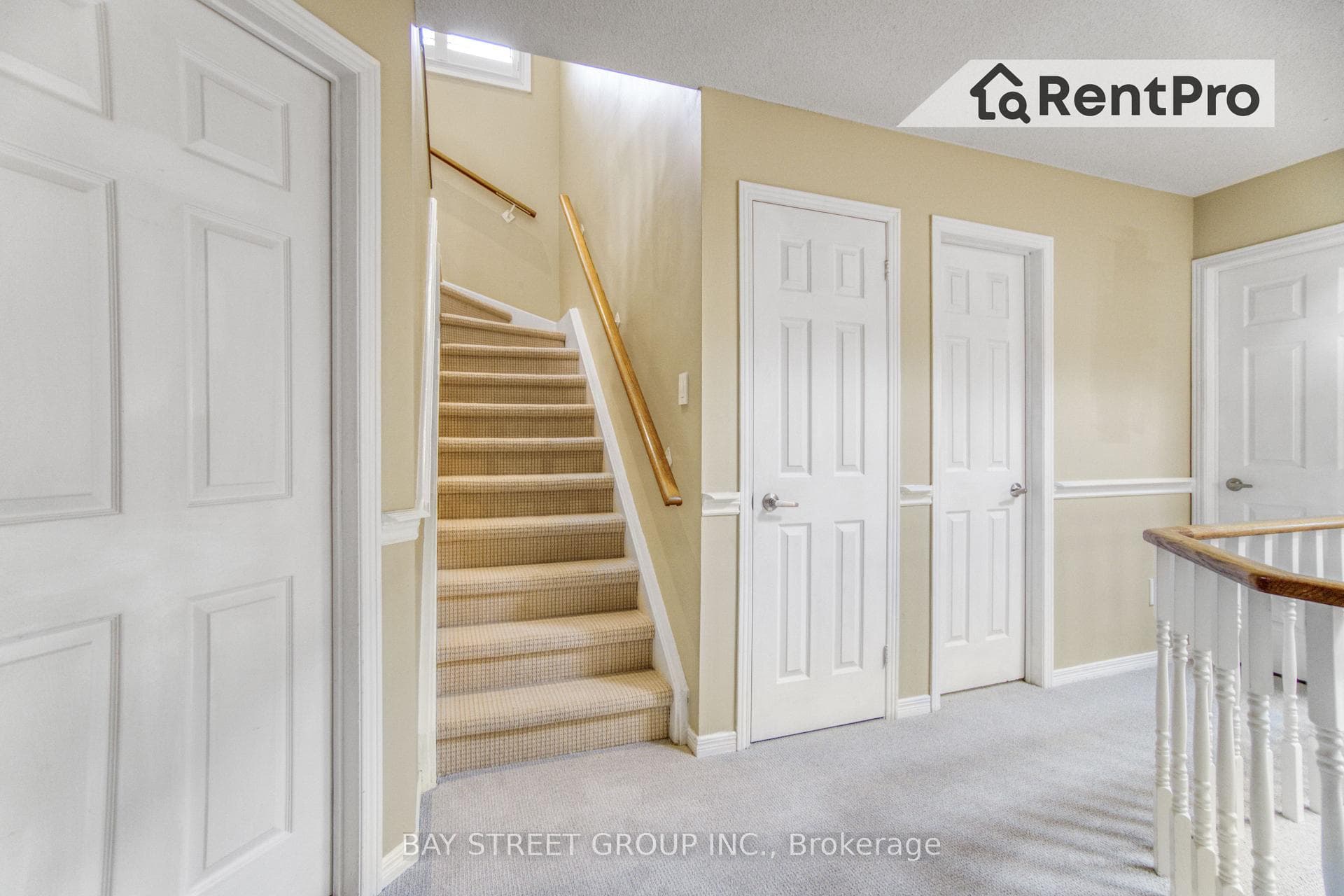 1096 Fieldstone Circle photo 25