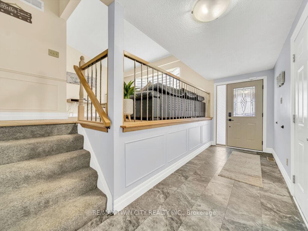 58 Autumn Hill Crescent photo 4