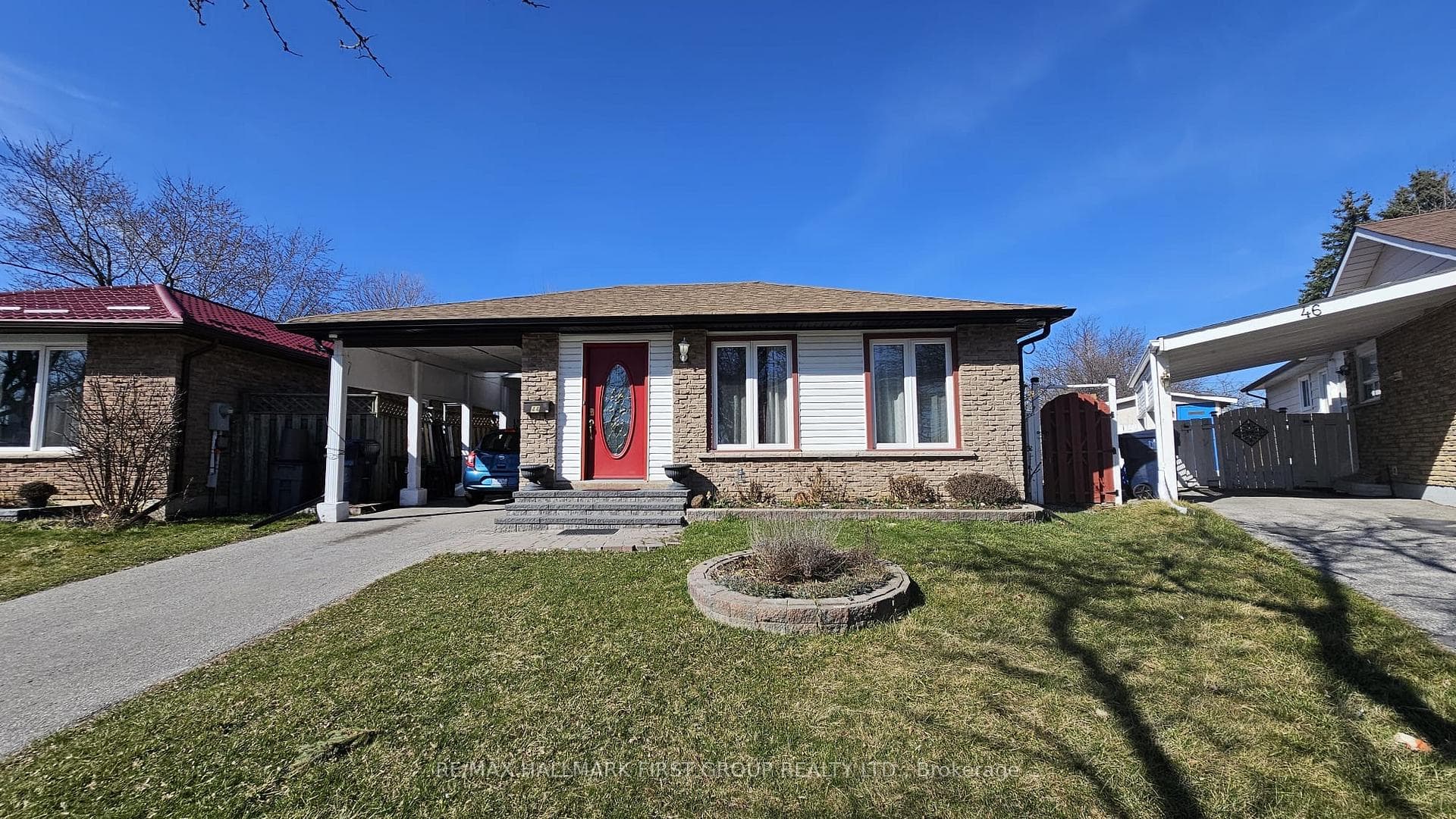 44 Loradeen Crescent Unit Main photo 1