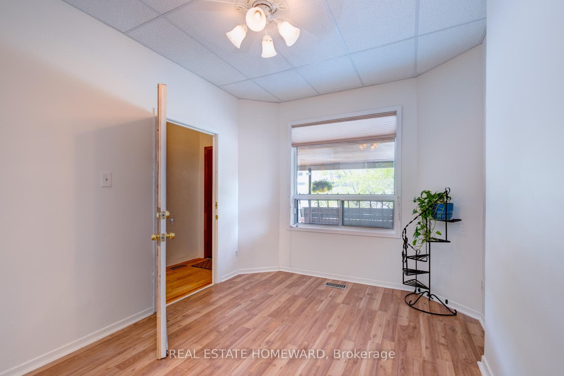 356 Dupont Street photo 7