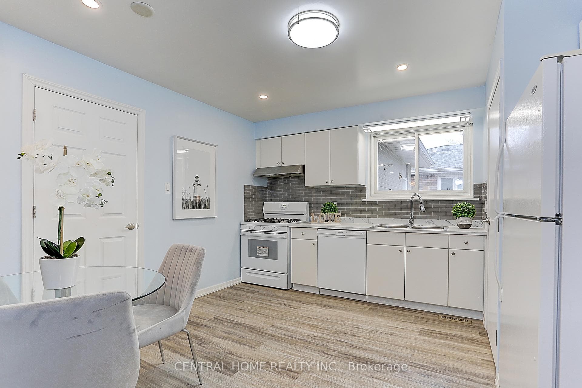 25 Bigwin Drive photo 12