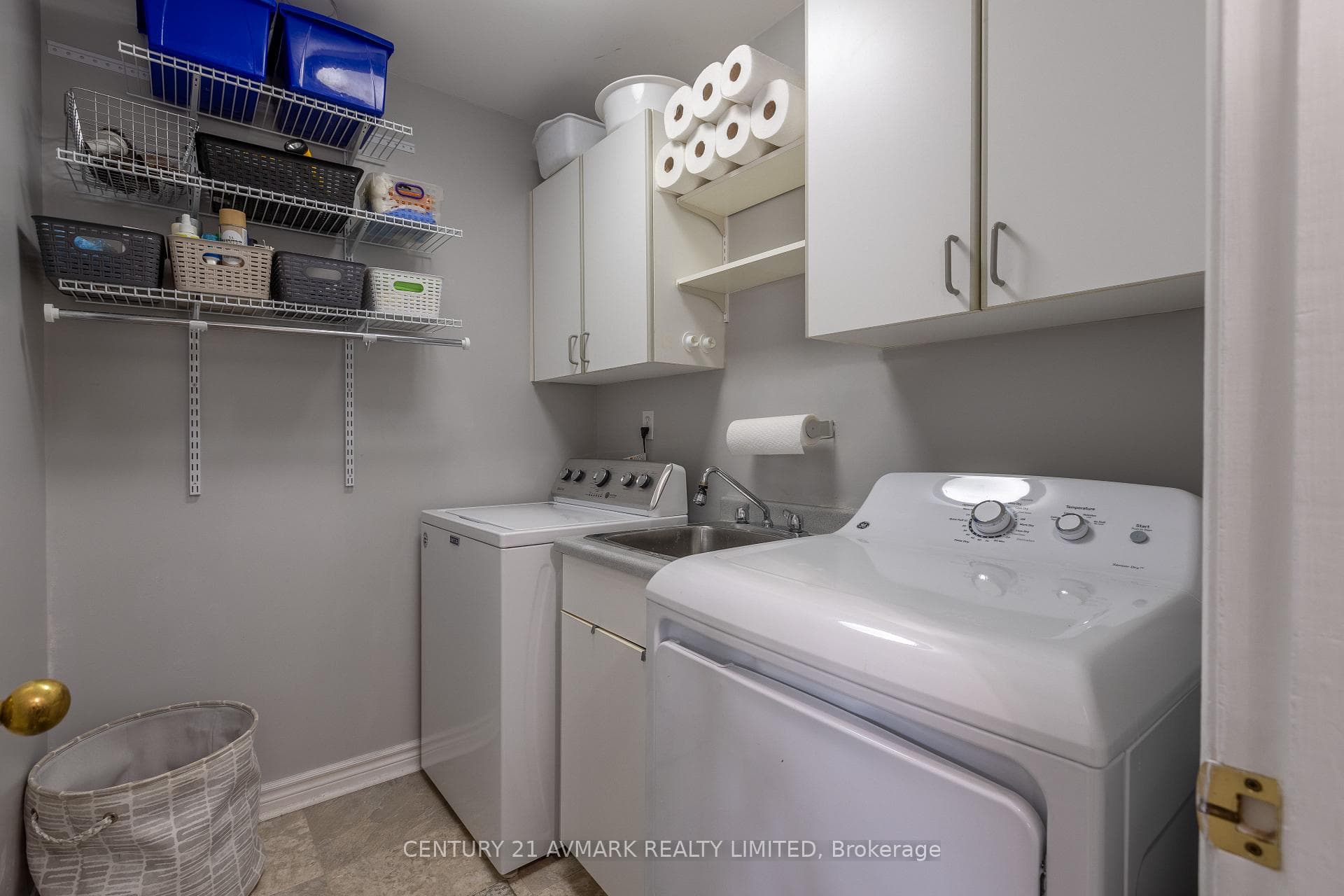 154 Michael Drive photo 23