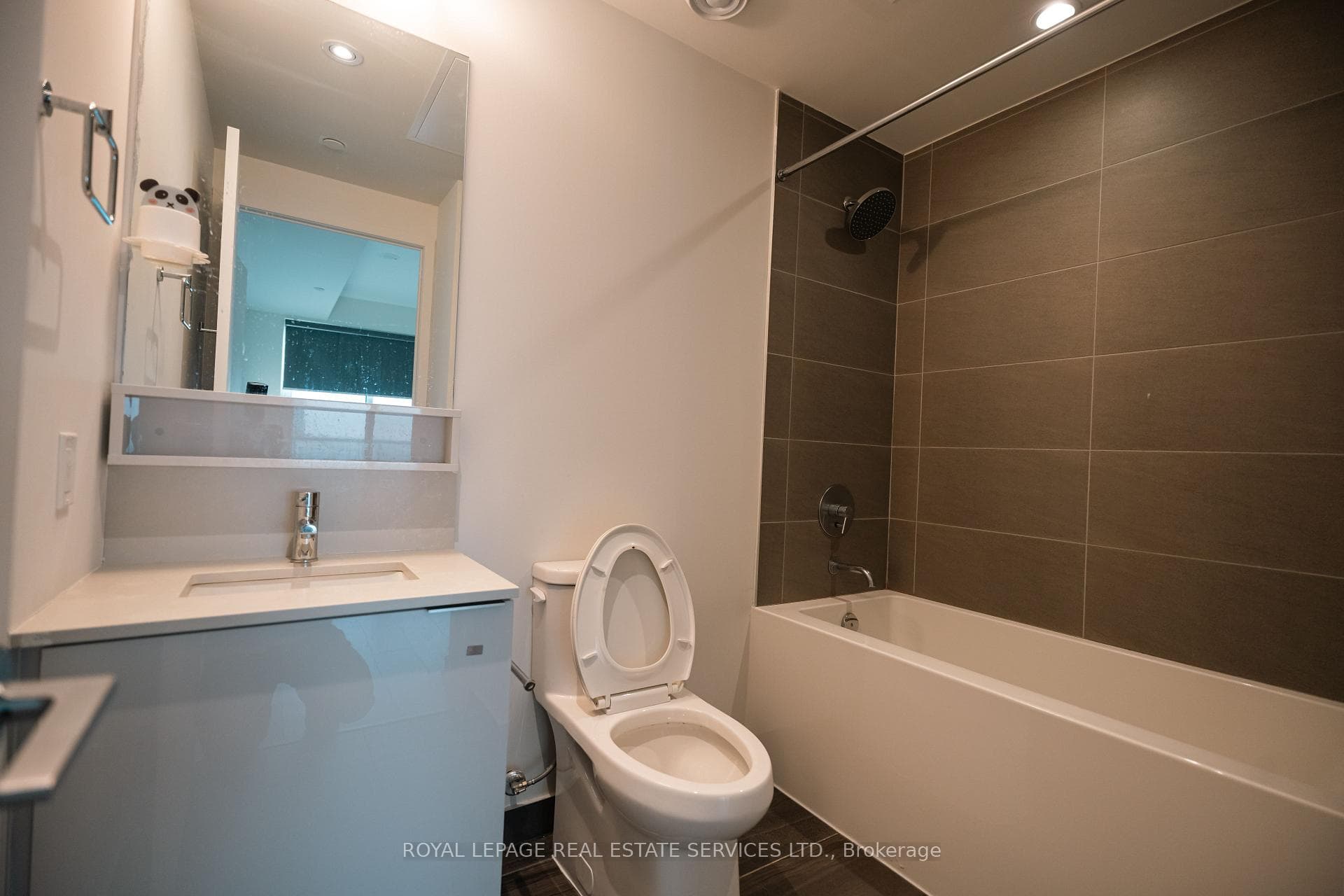 5 Buttermill Avenue Unit 3502 photo 19