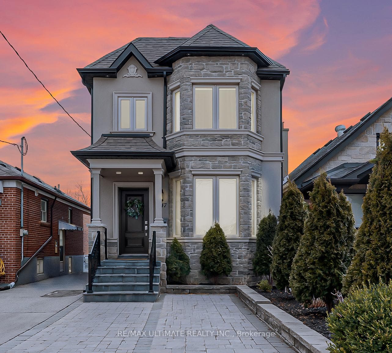 247 Donald Ave Exterior Front