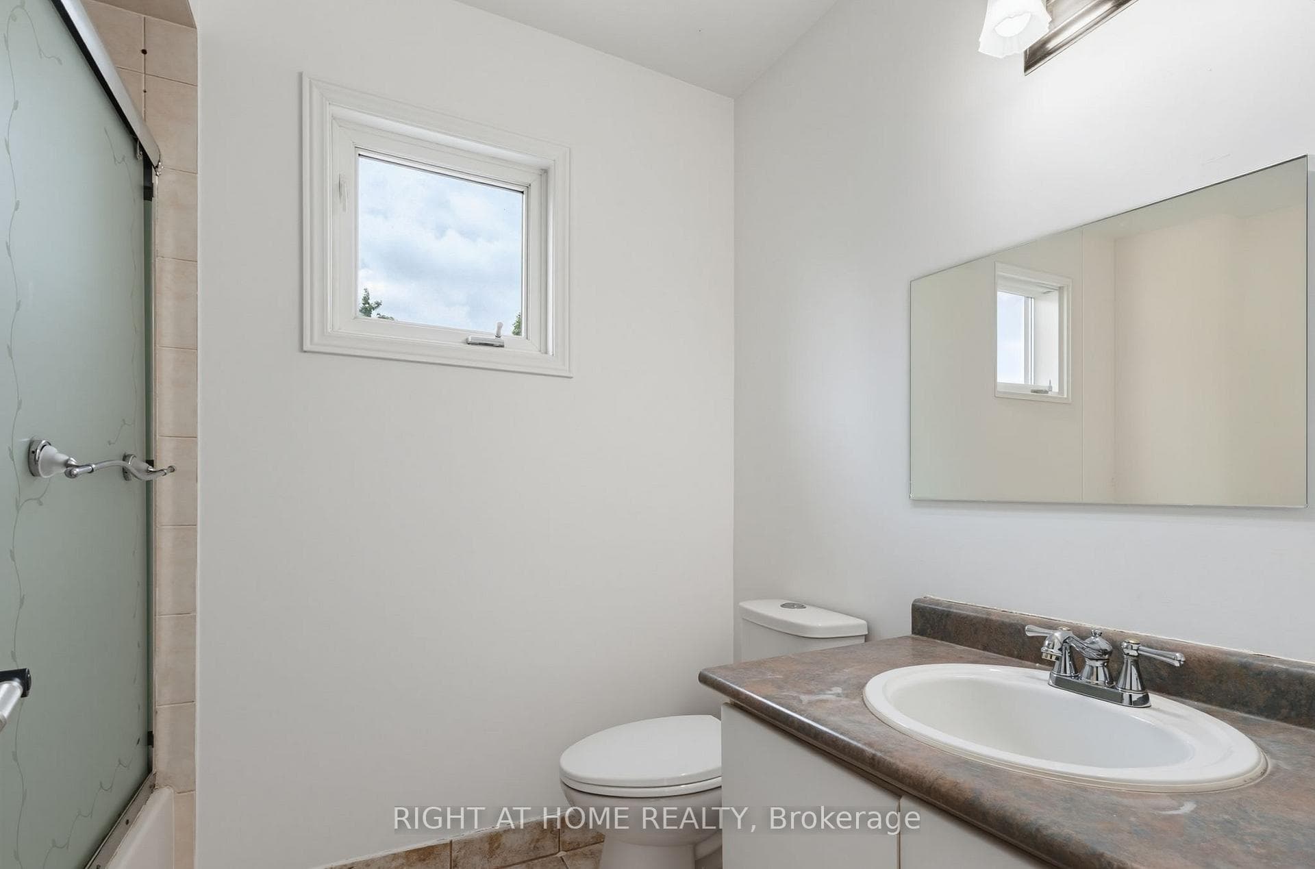 1087 Augustus Drive photo 28