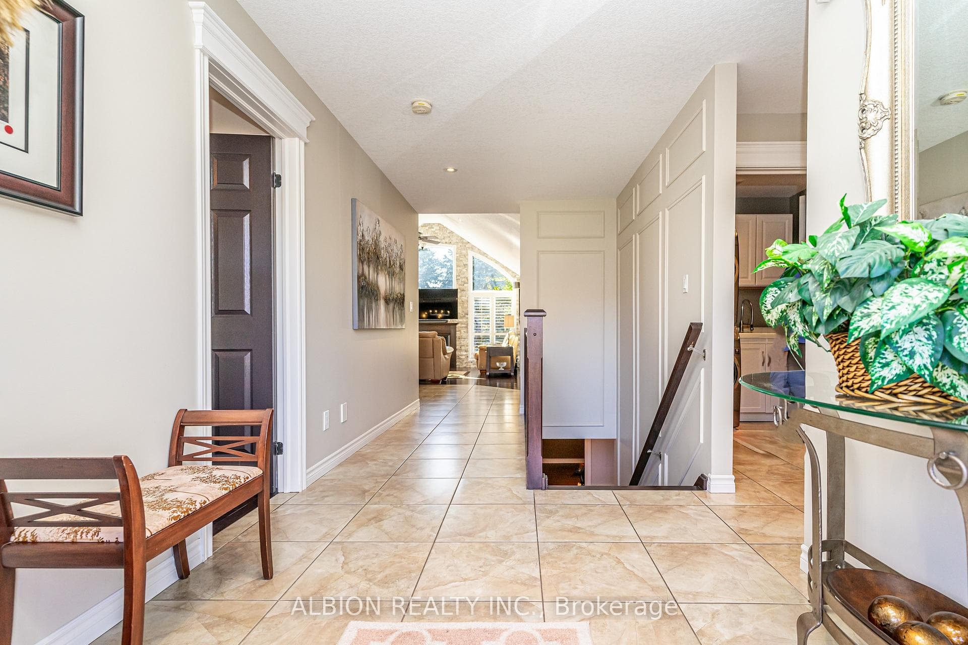 Gleaming tiles and classy decor