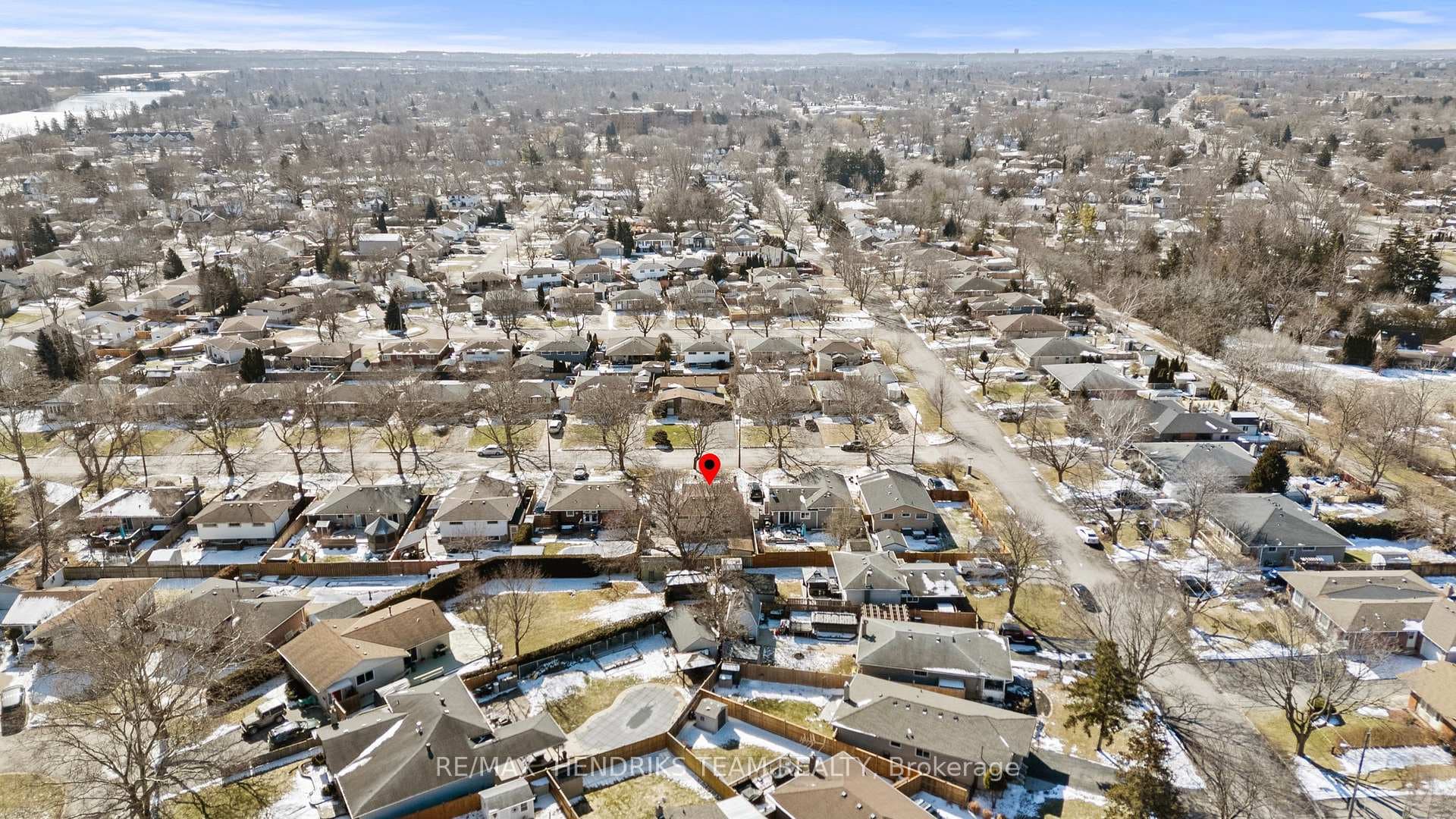5 Sheridan Drive photo 46