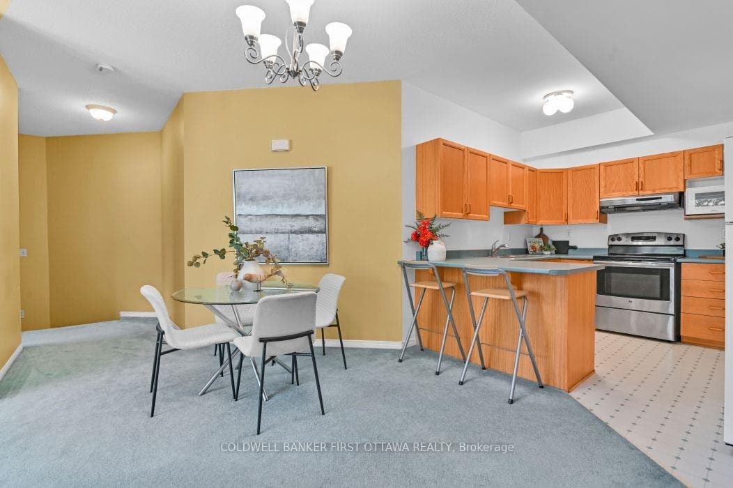 99 Robson Court photo 8