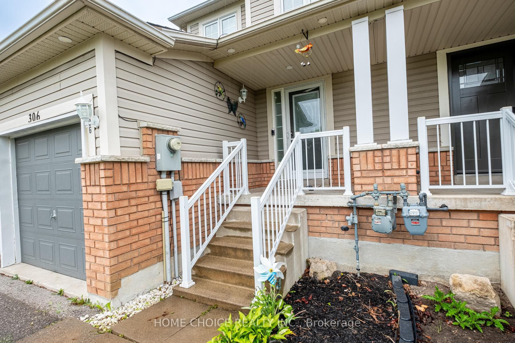 306 Swindells Street photo 2
