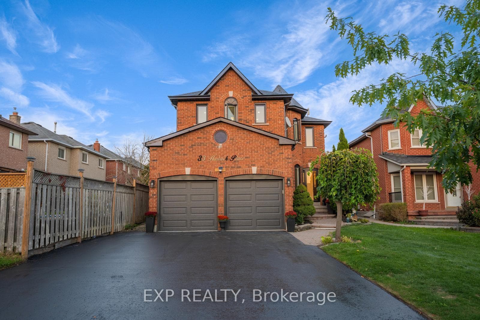 33 Hartrick Place photo 2