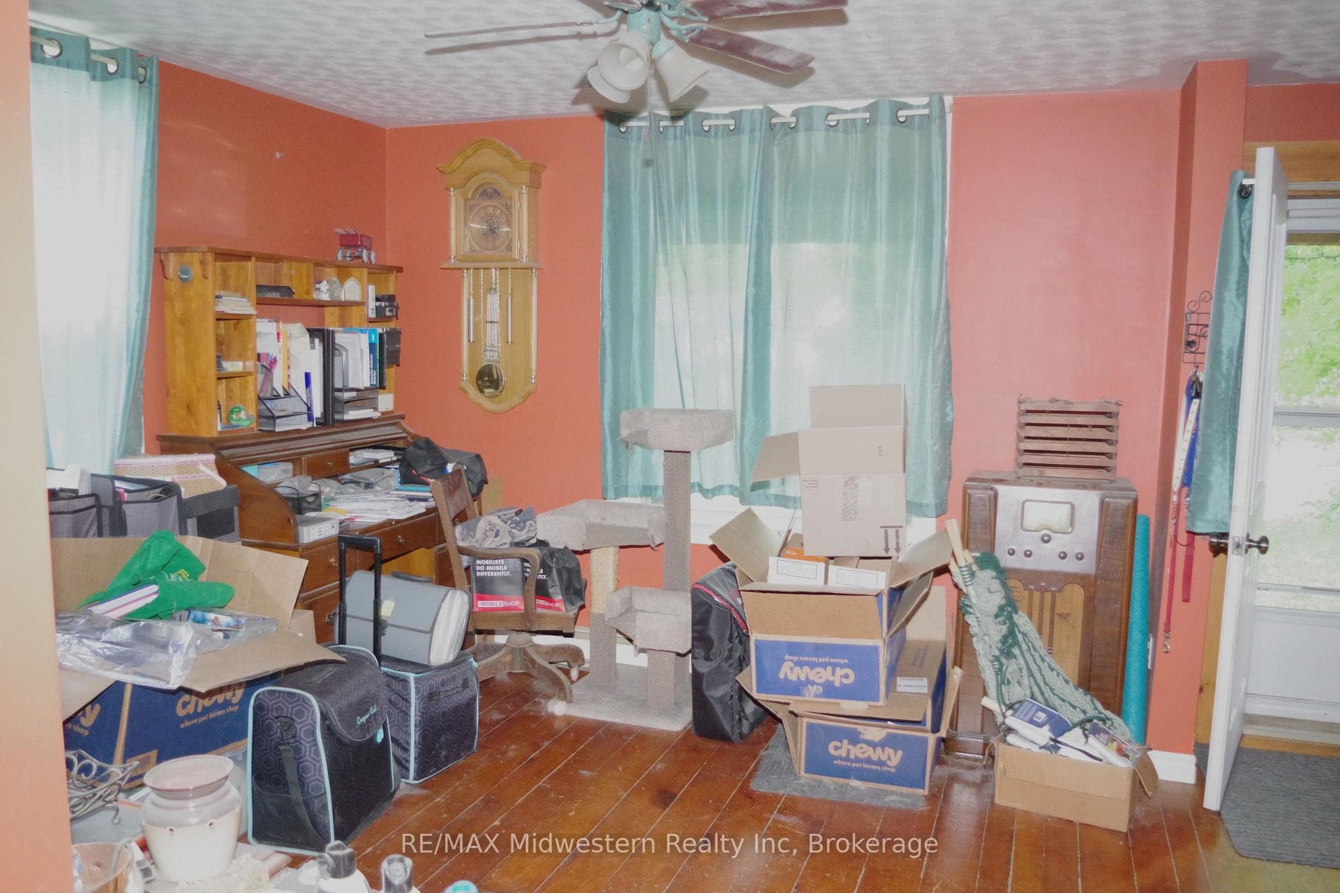 1062 Howick Street photo 9