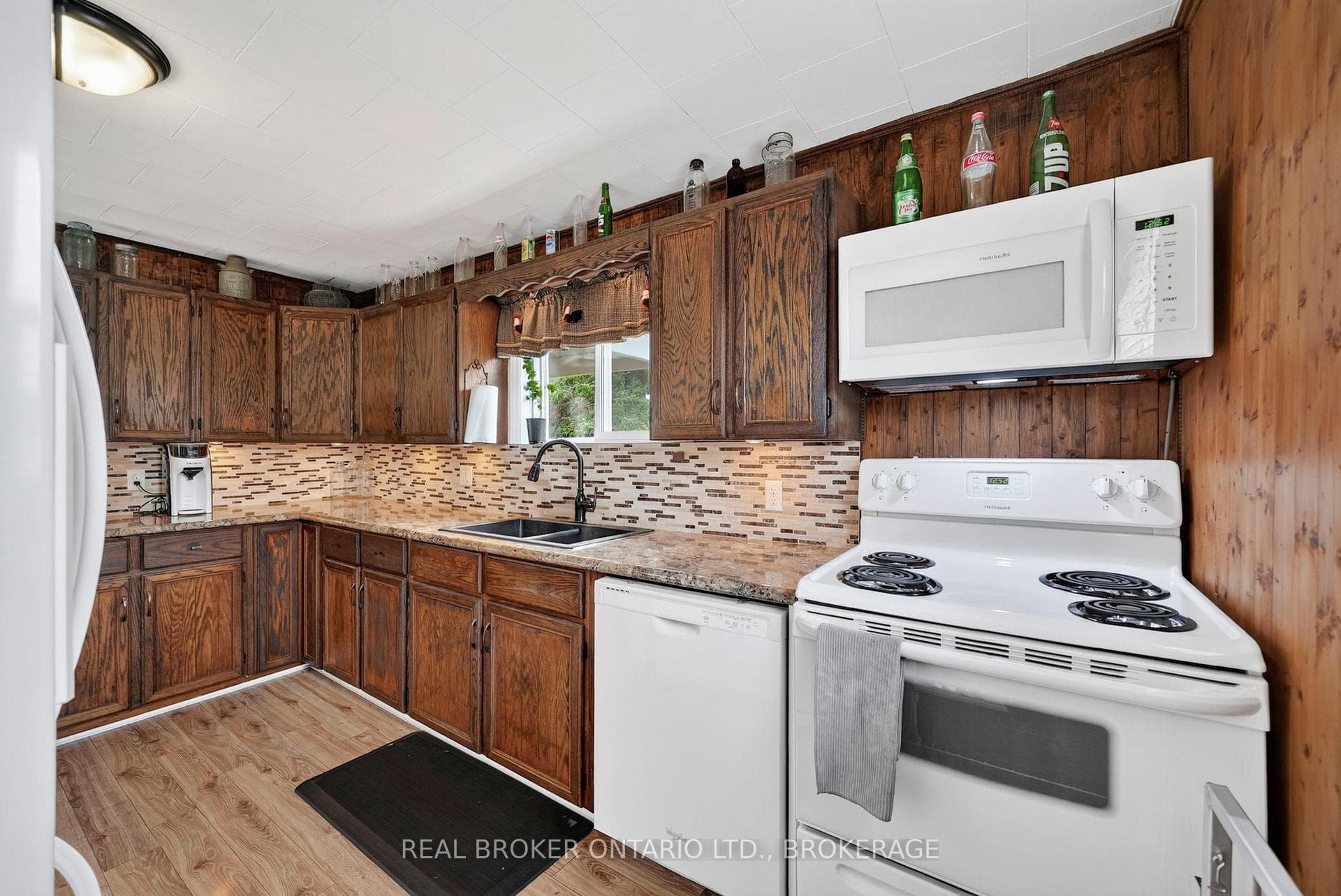 17137 Quail Road photo 8