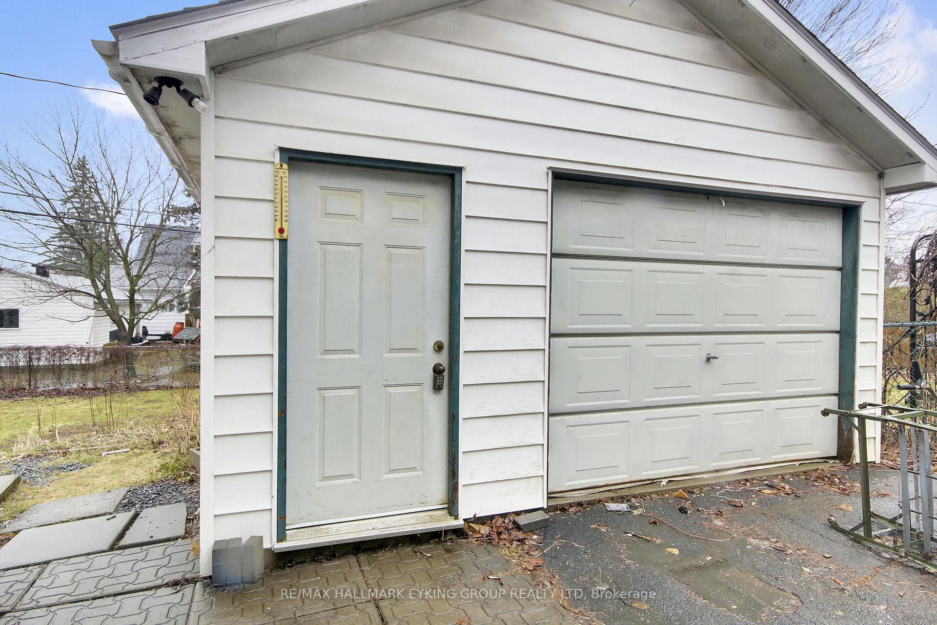 2018 Olympia Crescent photo 33