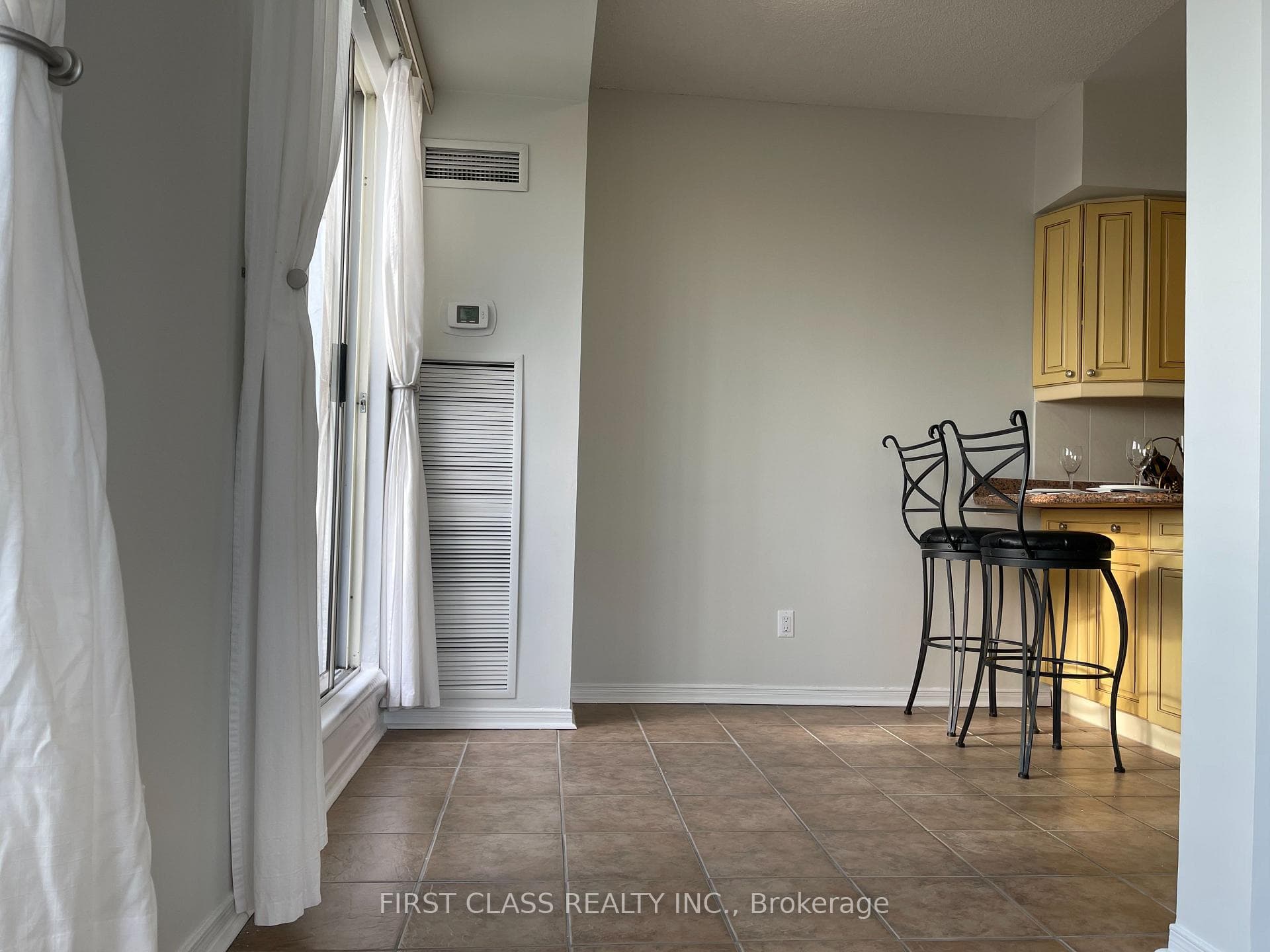 2267 Lake Shore Boulevard Unit LPH1103 photo 14