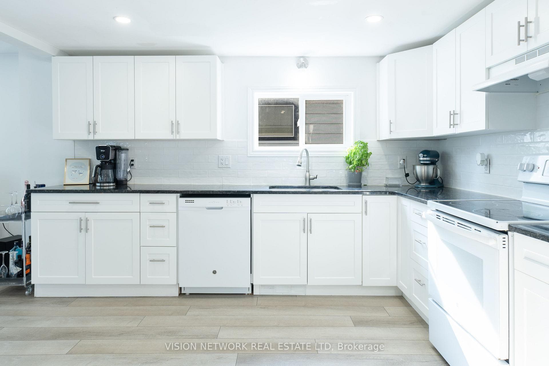 20 Weldon Avenue photo 10