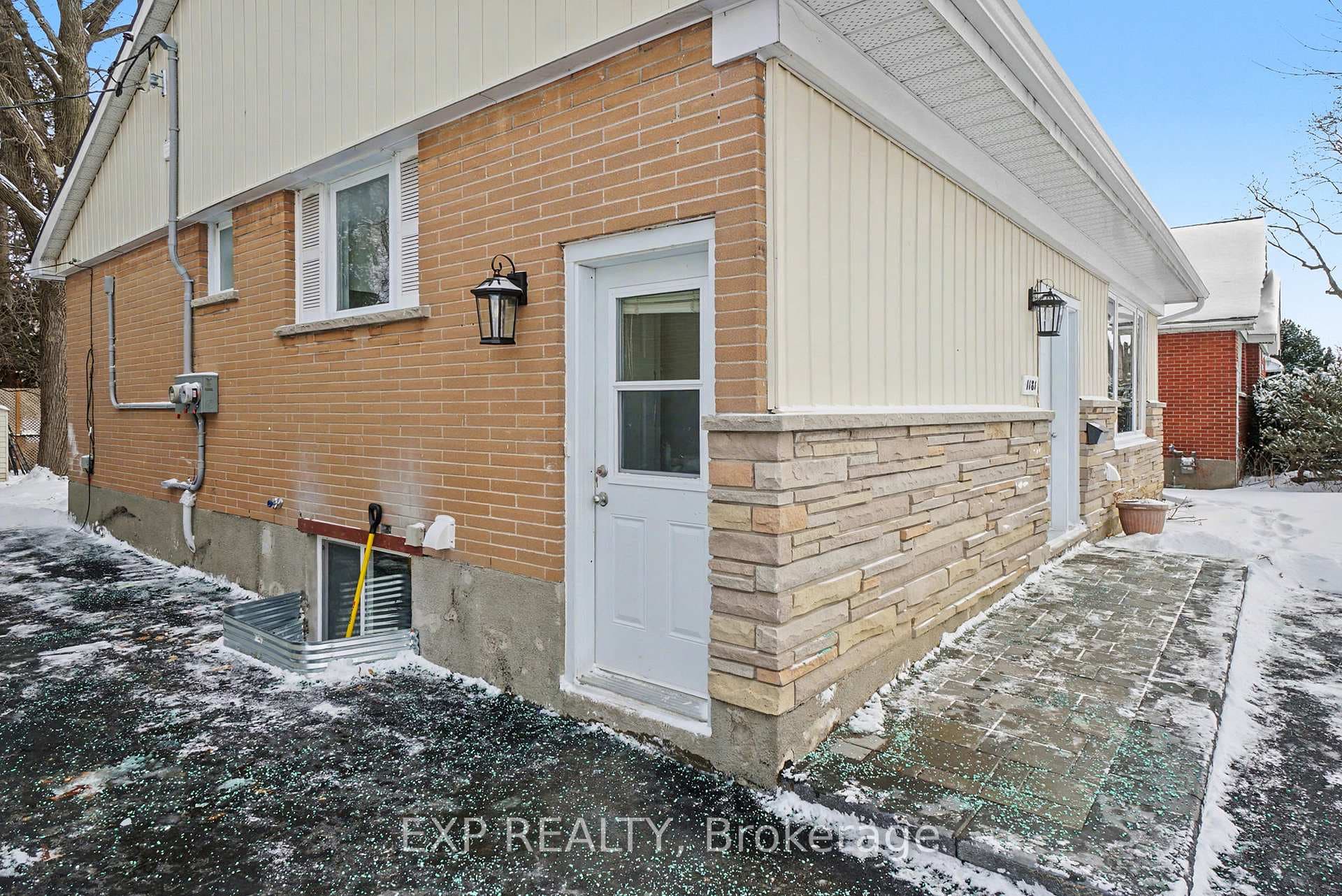 1181 Tara Drive Unit A photo 22