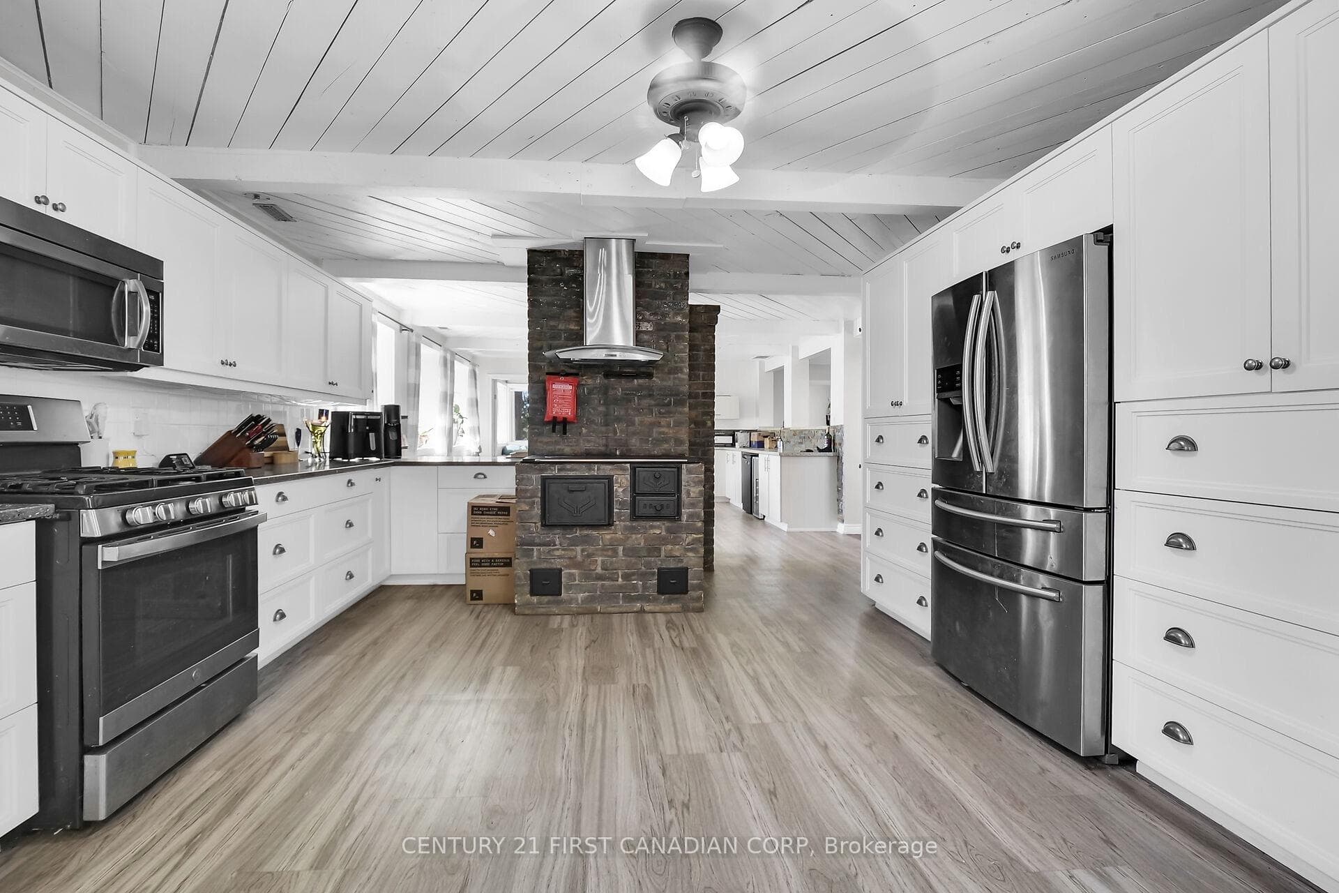 23992 Denfield Road photo 25